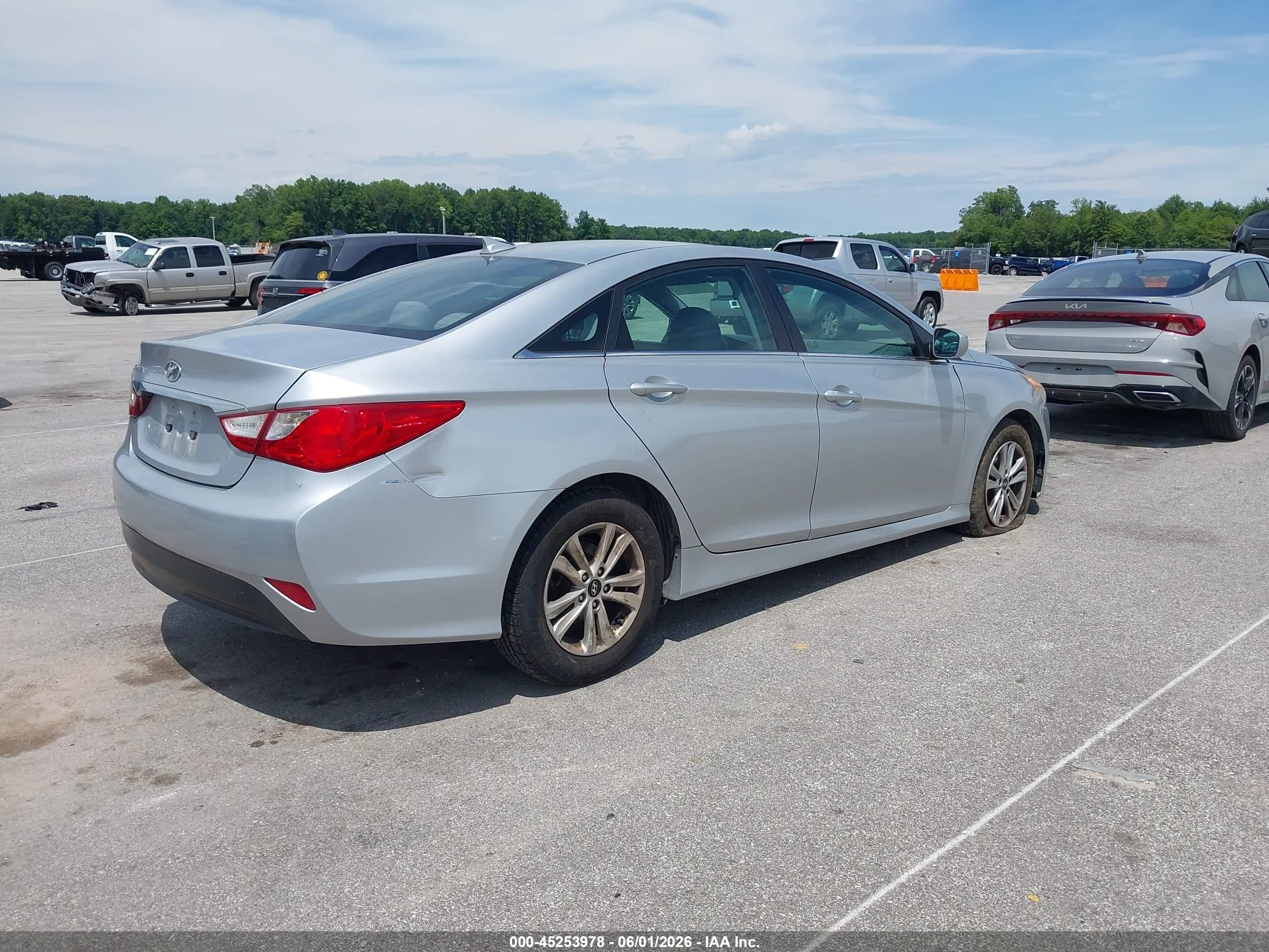 2014 Hyundai Sonata Gls Silver vin: 5NPEB4AC0EH884323