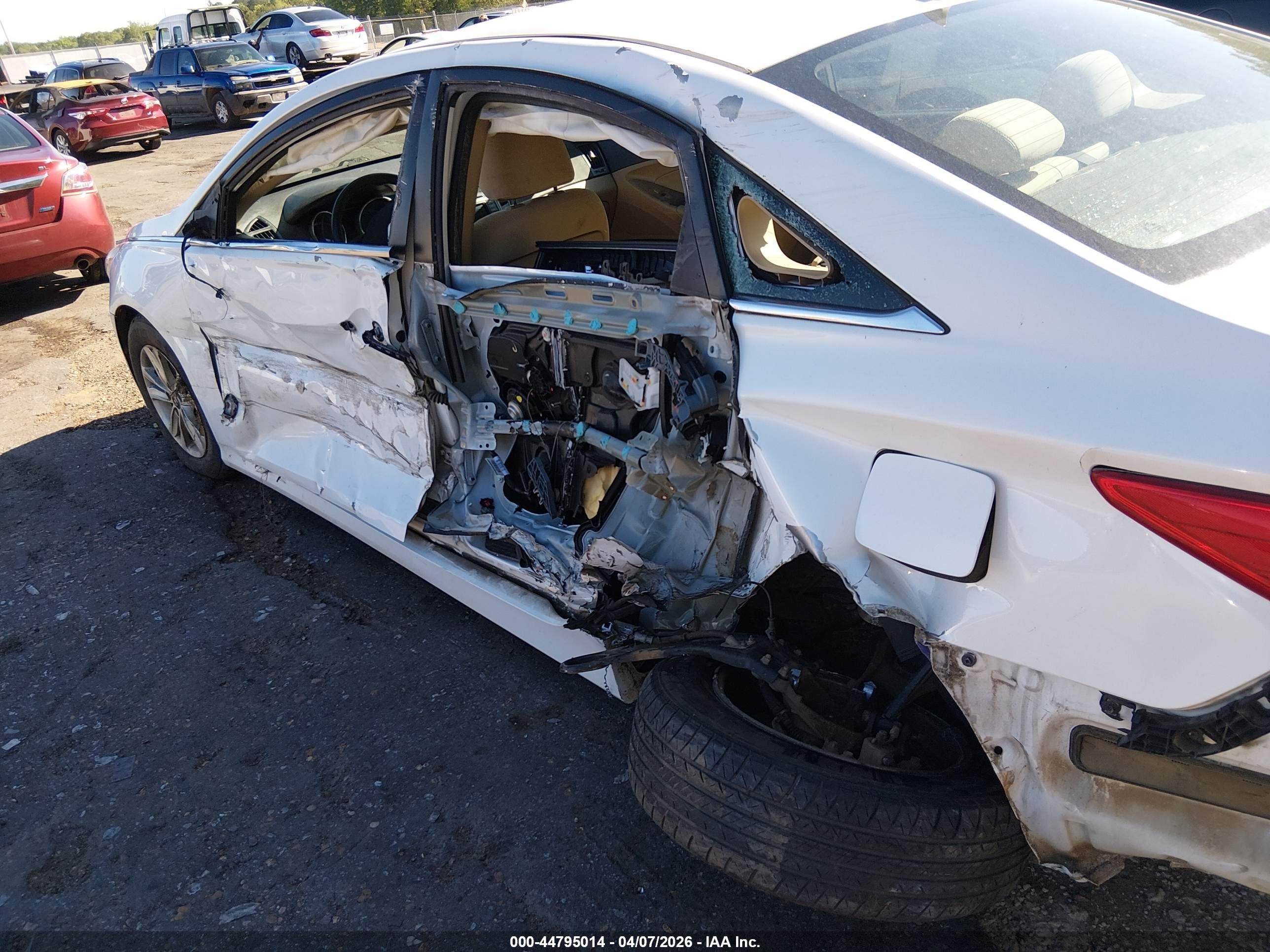 2014 Hyundai Sonata Gls White vin: 5NPEB4AC0EH906871