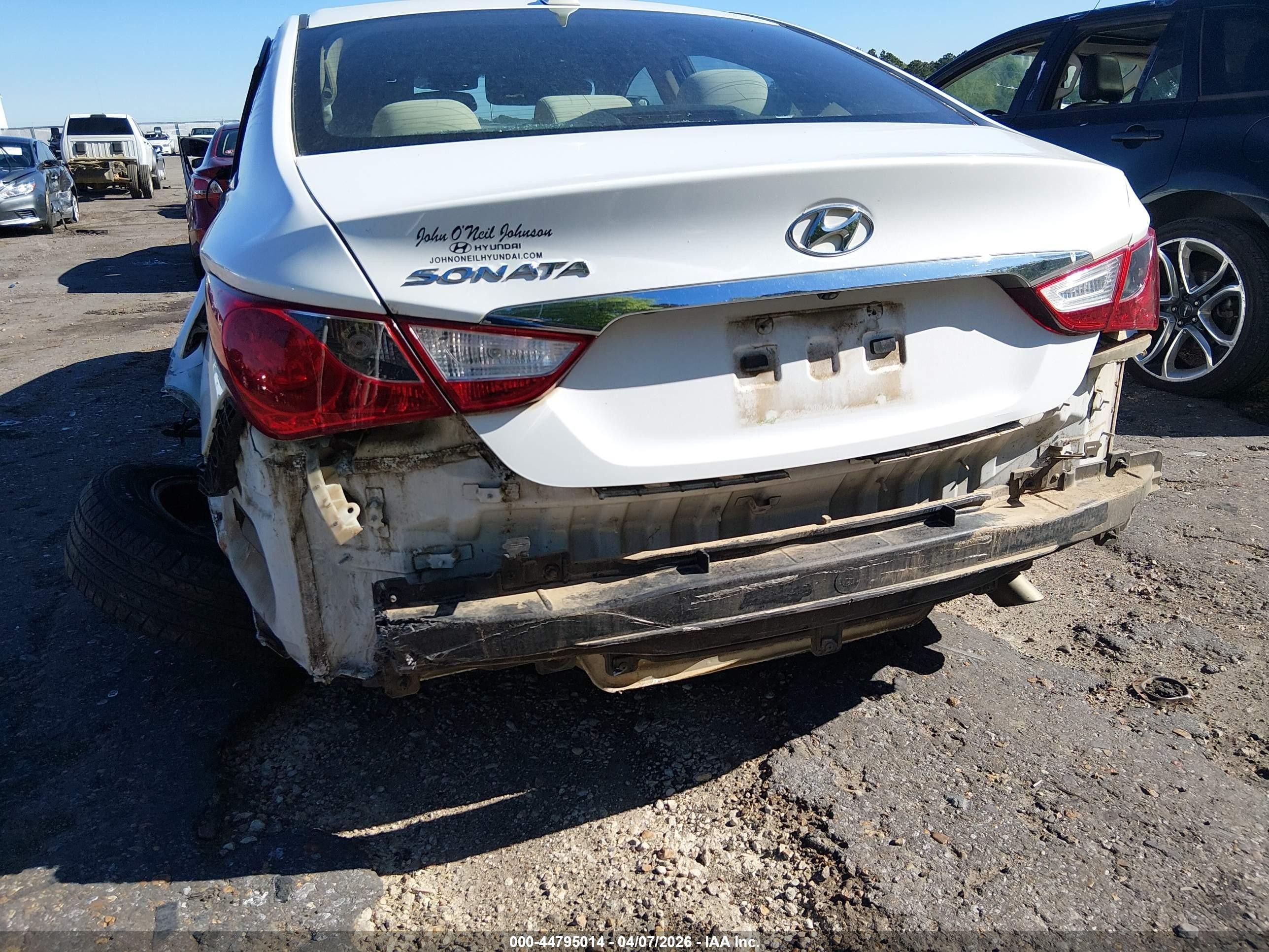 2014 Hyundai Sonata Gls White vin: 5NPEB4AC0EH906871