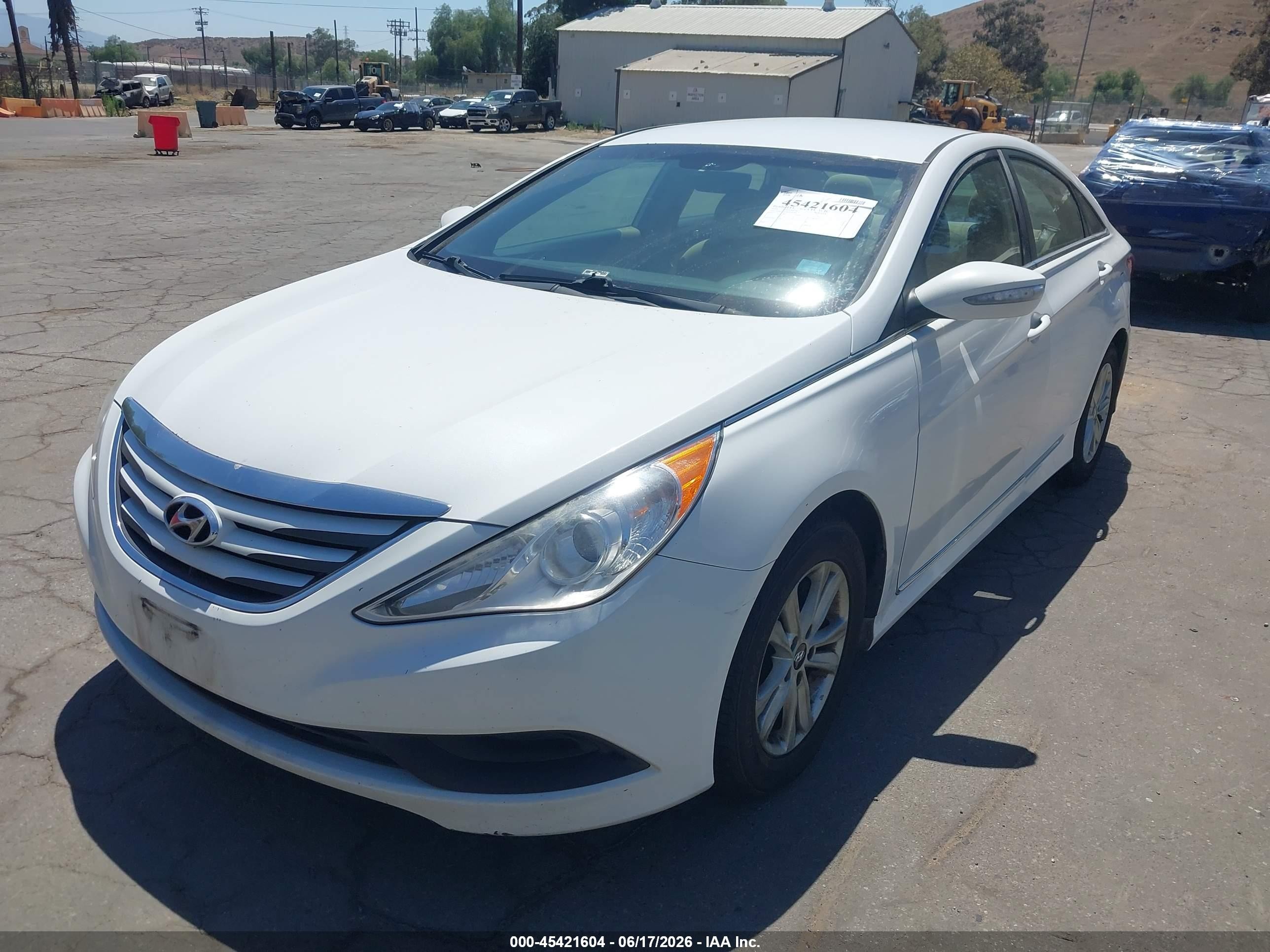 2014 Hyundai Sonata Gls White vin: 5NPEB4AC0EH926389