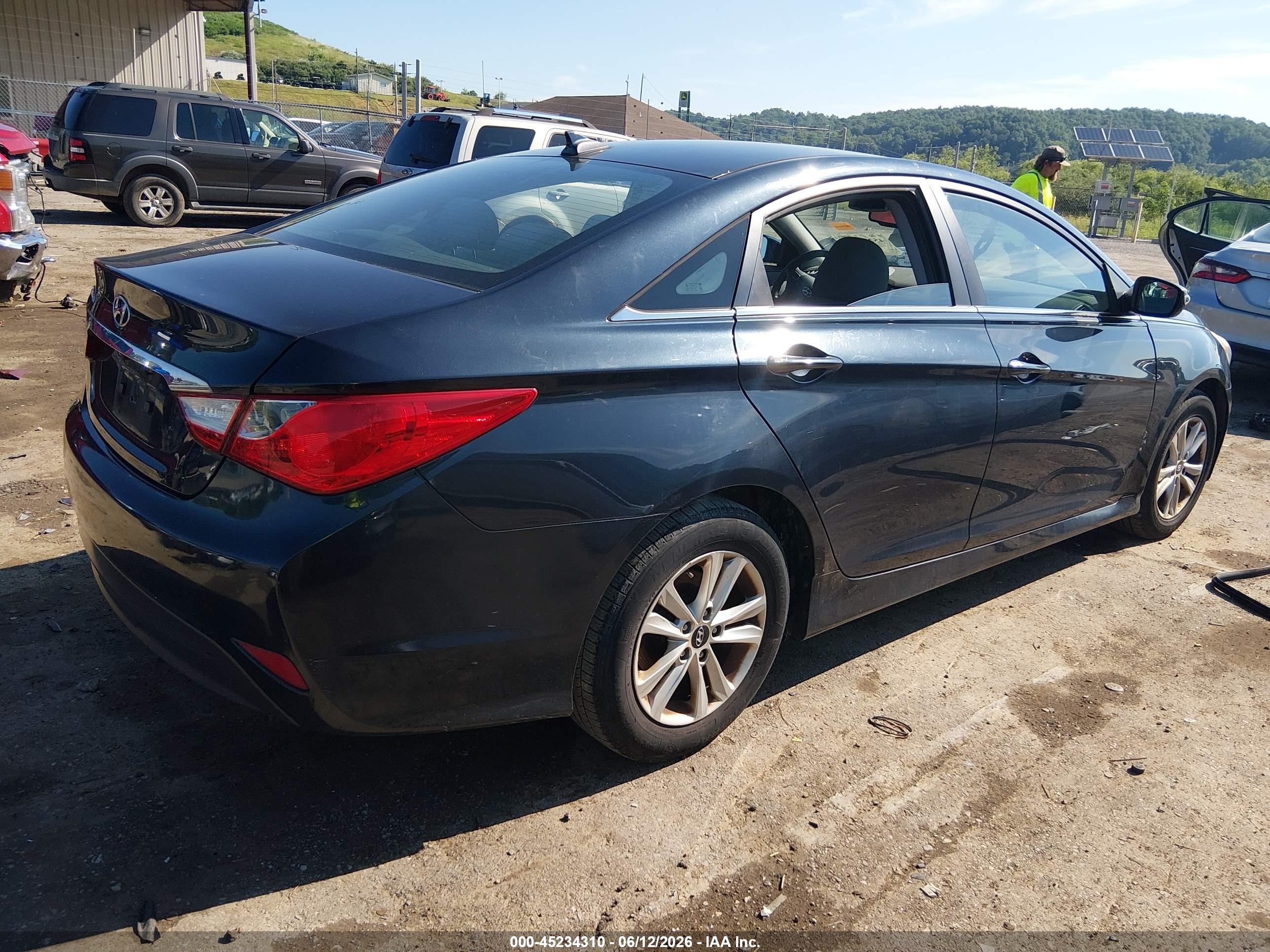 2014 Hyundai Sonata Gls Dark Blue vin: 5NPEB4AC0EH932192