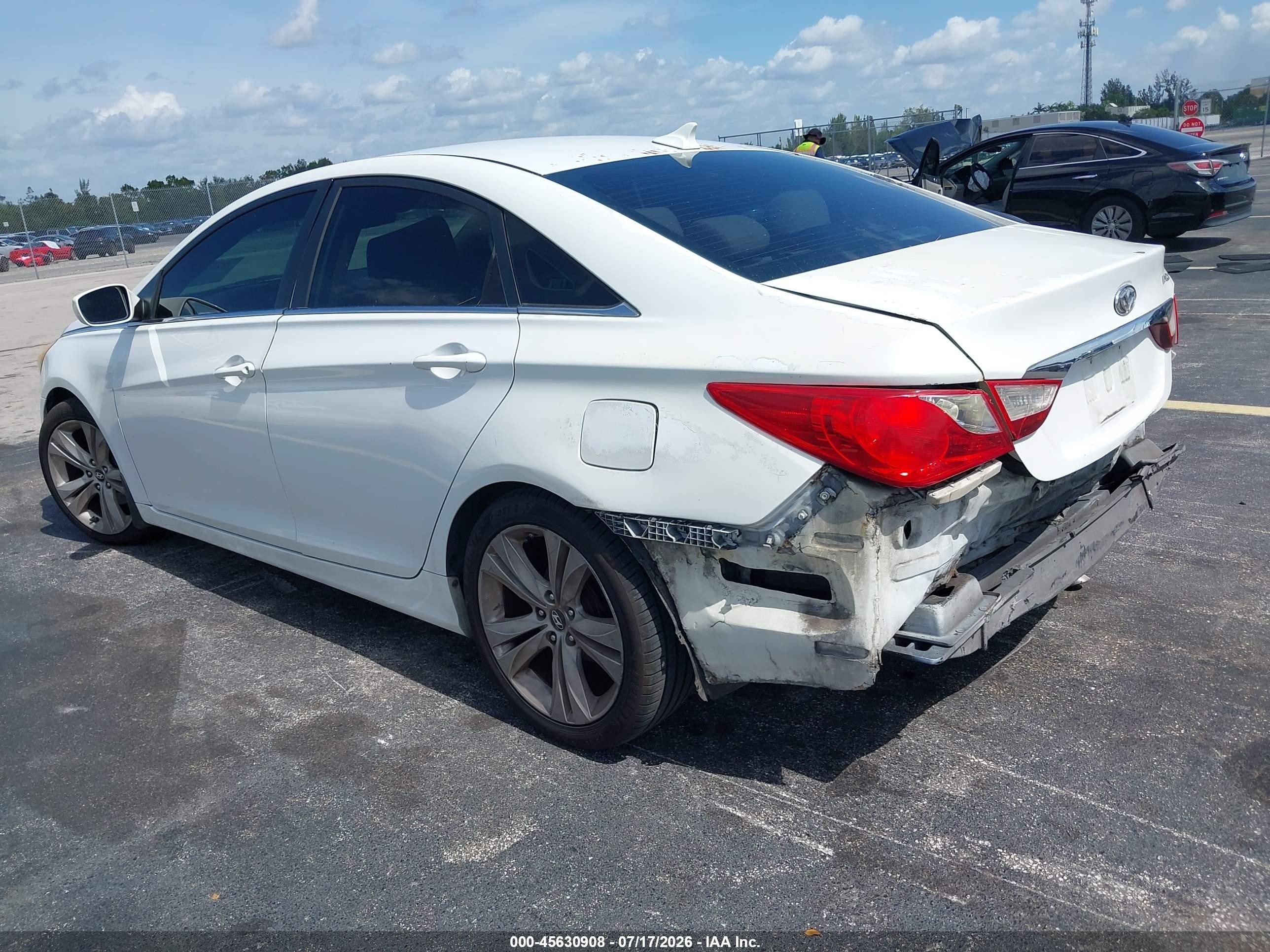 2011 Hyundai Sonata Gls White vin: 5NPEB4AC1BH005391