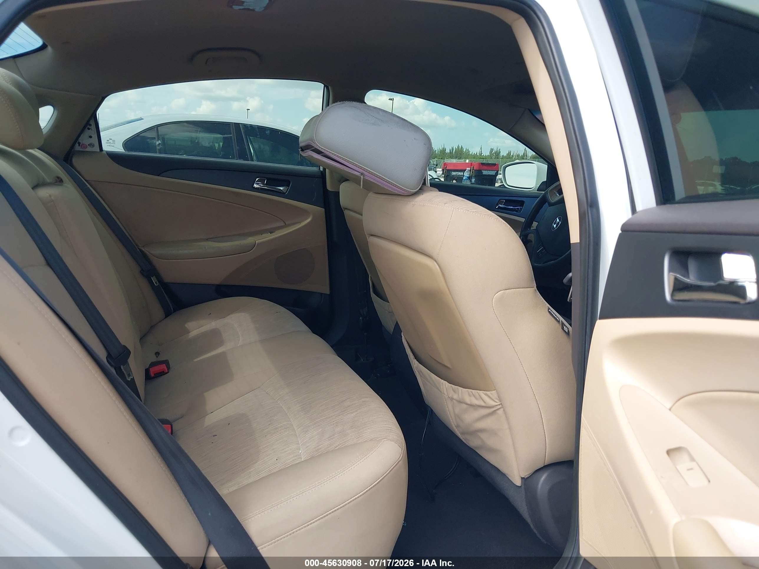2011 Hyundai Sonata Gls White vin: 5NPEB4AC1BH005391