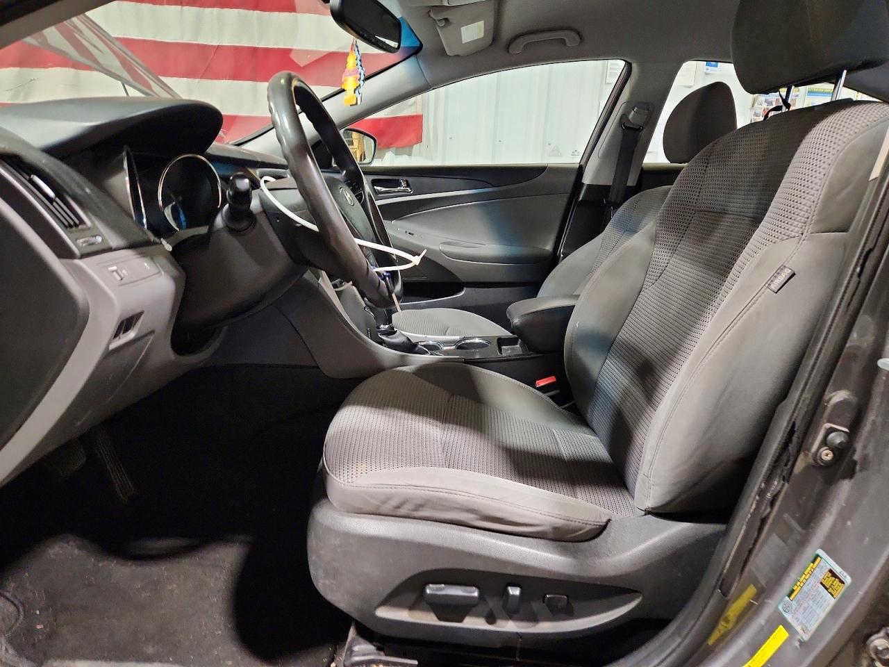 2011 Hyundai Sonata Gray vin: 5NPEB4AC1BH042747