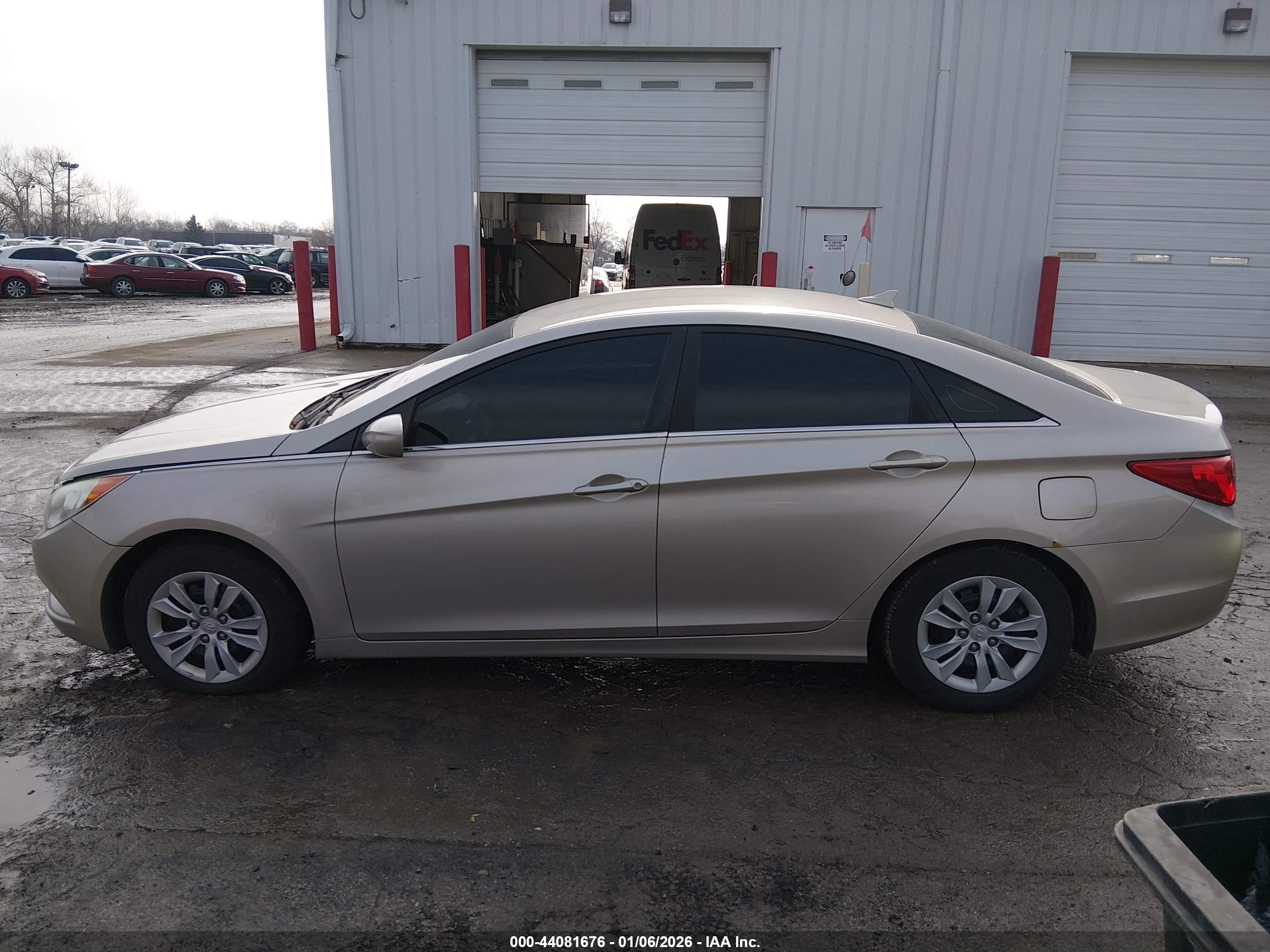 2011 Hyundai Sonata Gls Cream vin: 5NPEB4AC1BH094928