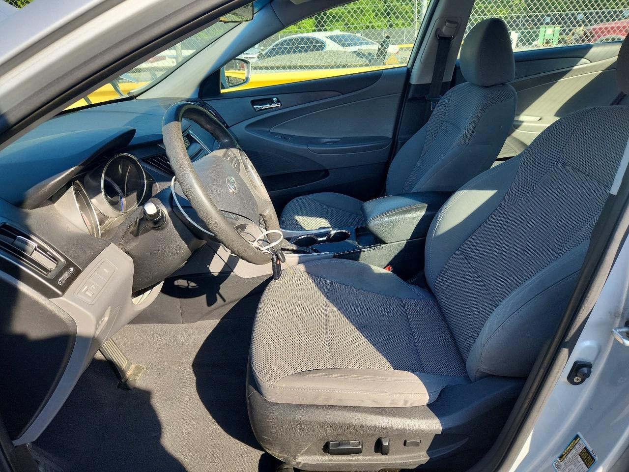 2011 Hyundai Sonata Gls Silver vin: 5NPEB4AC1BH142735