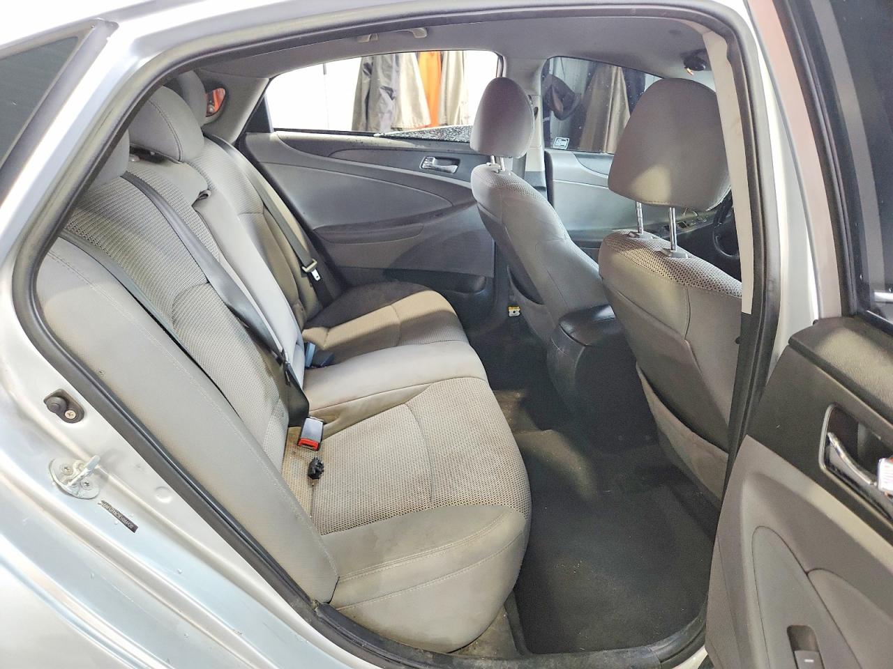 2011 Hyundai Sonata Gls Silver vin: 5NPEB4AC1BH145750