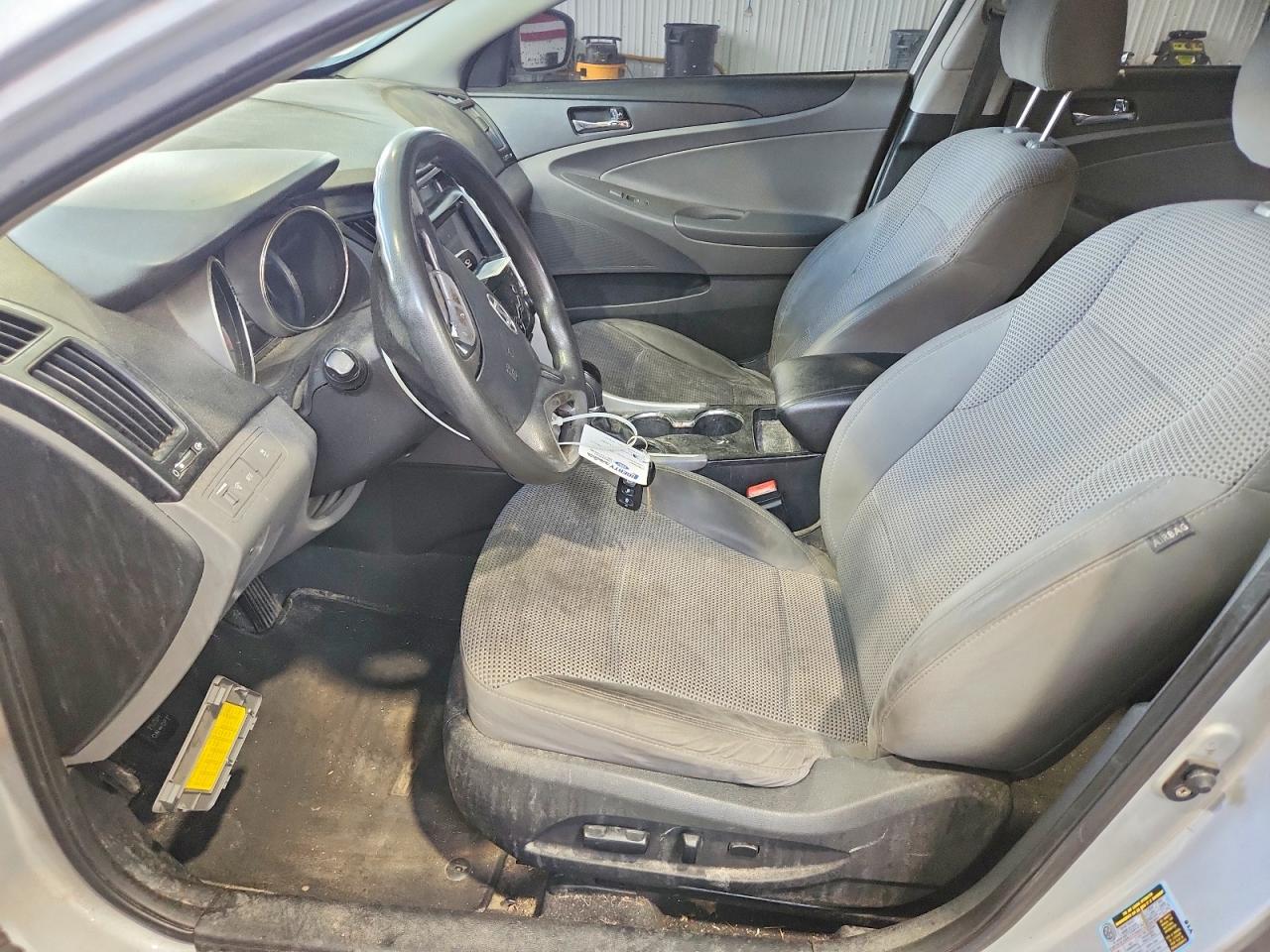 2011 Hyundai Sonata Gls Silver vin: 5NPEB4AC1BH145750