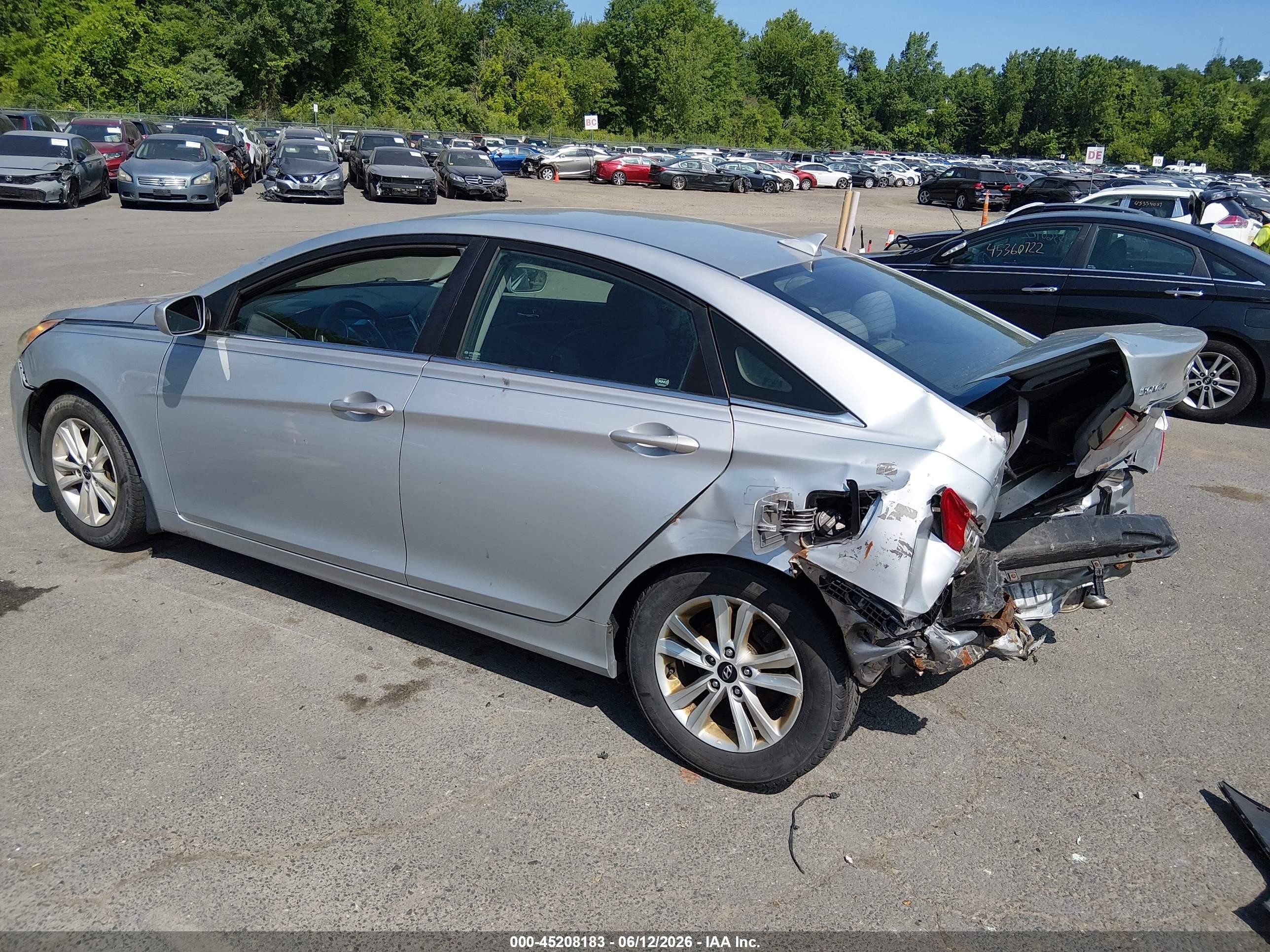 2011 Hyundai Sonata Gls Silver vin: 5NPEB4AC1BH186895