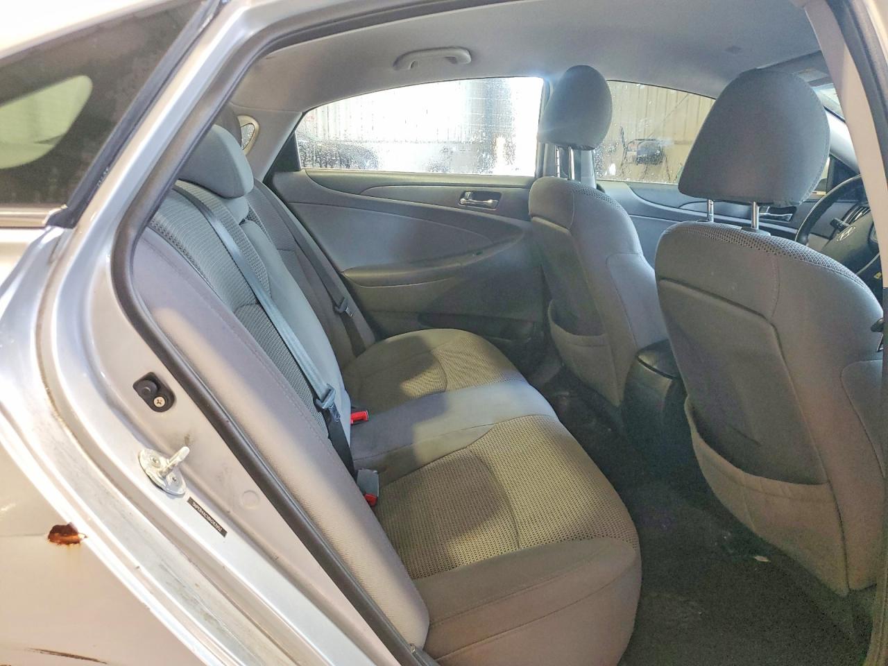 2011 Hyundai Sonata Gls Silver vin: 5NPEB4AC1BH283952