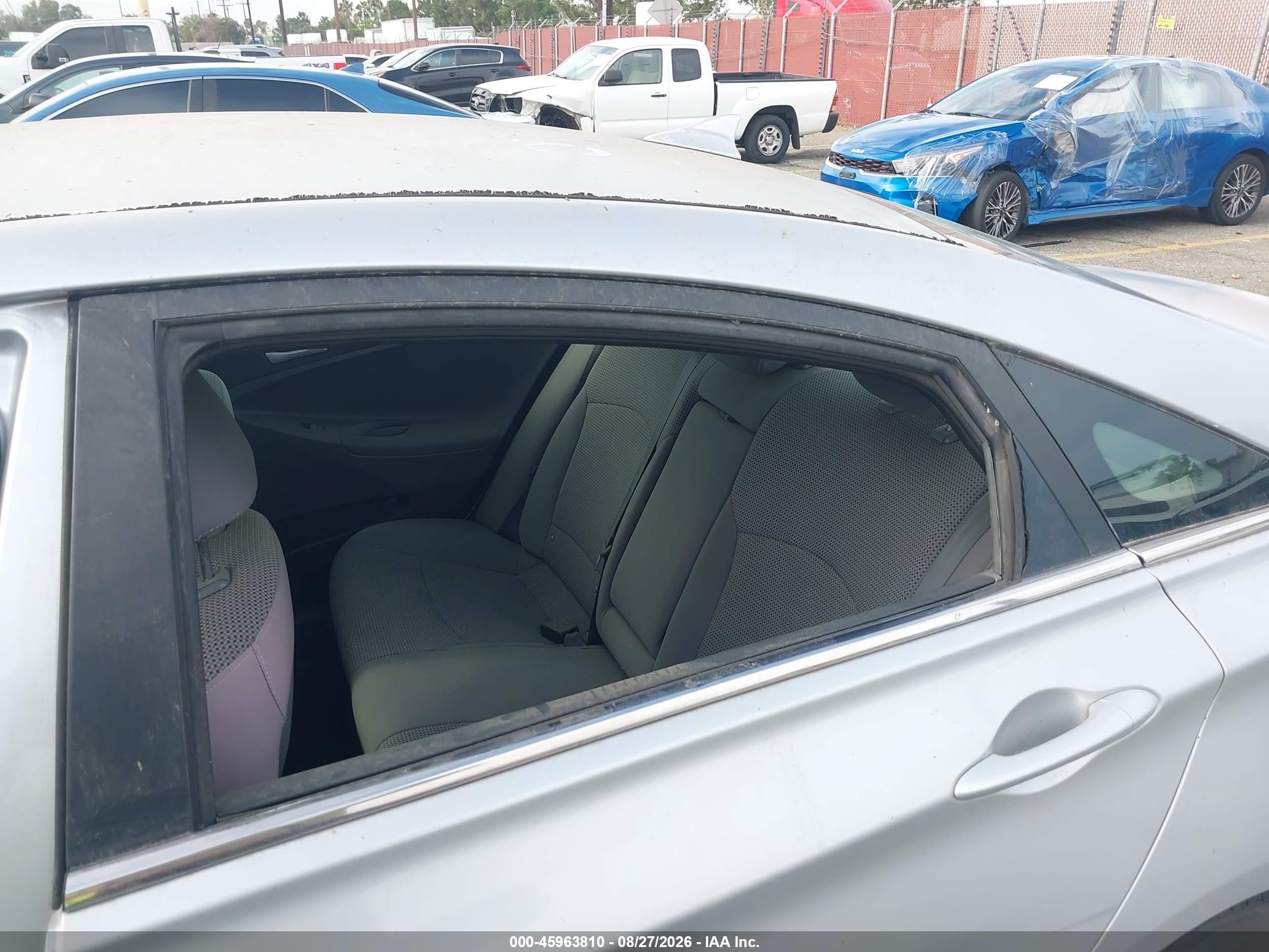 2012 Hyundai Sonata Gls Silver vin: 5NPEB4AC1CH312948