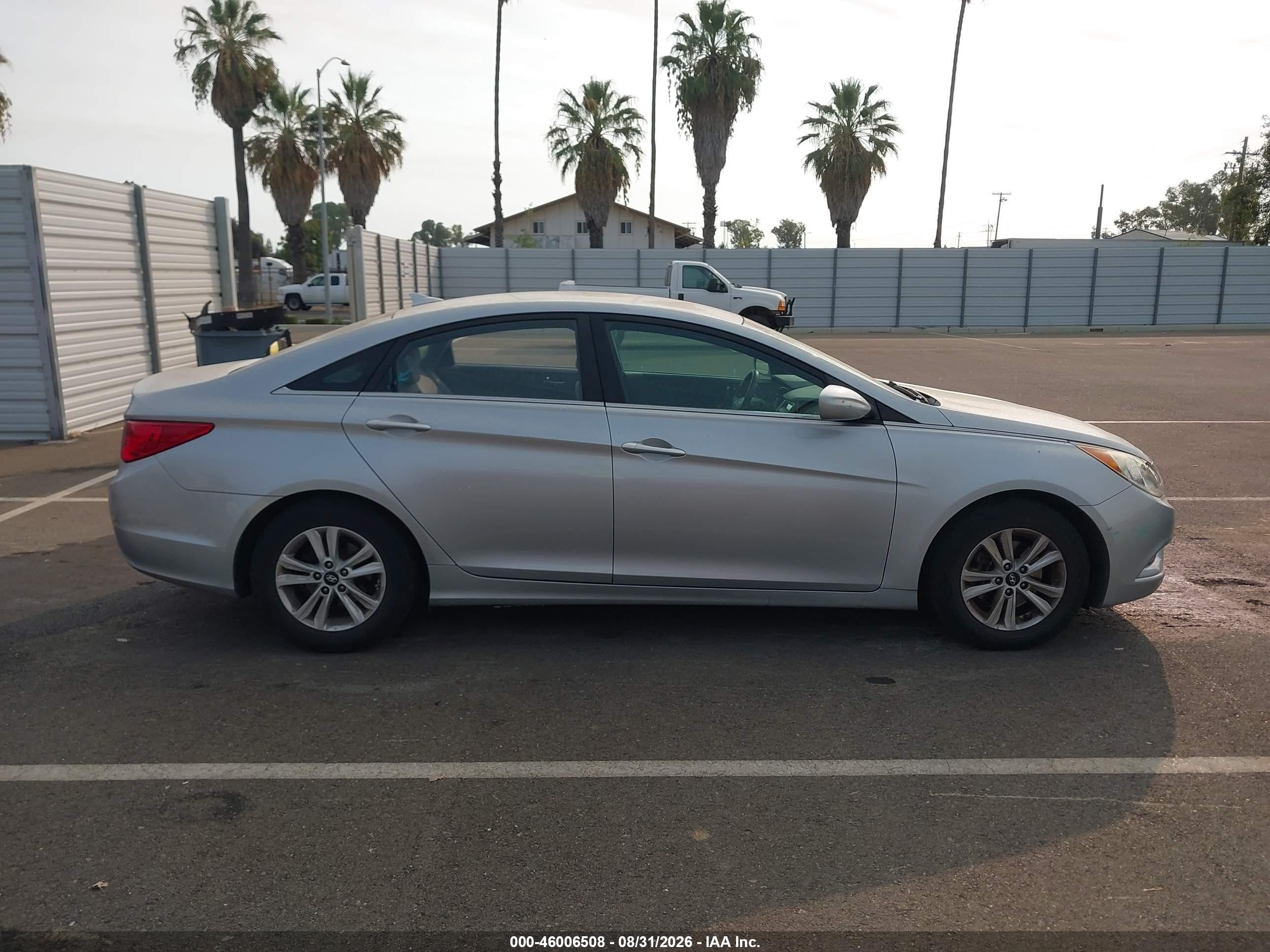 2012 Hyundai Sonata Gls Silver vin: 5NPEB4AC1CH448769