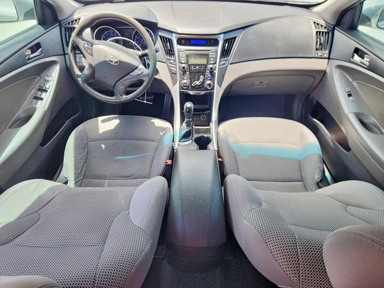 2012 Hyundai Sonata Gls Silver vin: 5NPEB4AC1CH467810