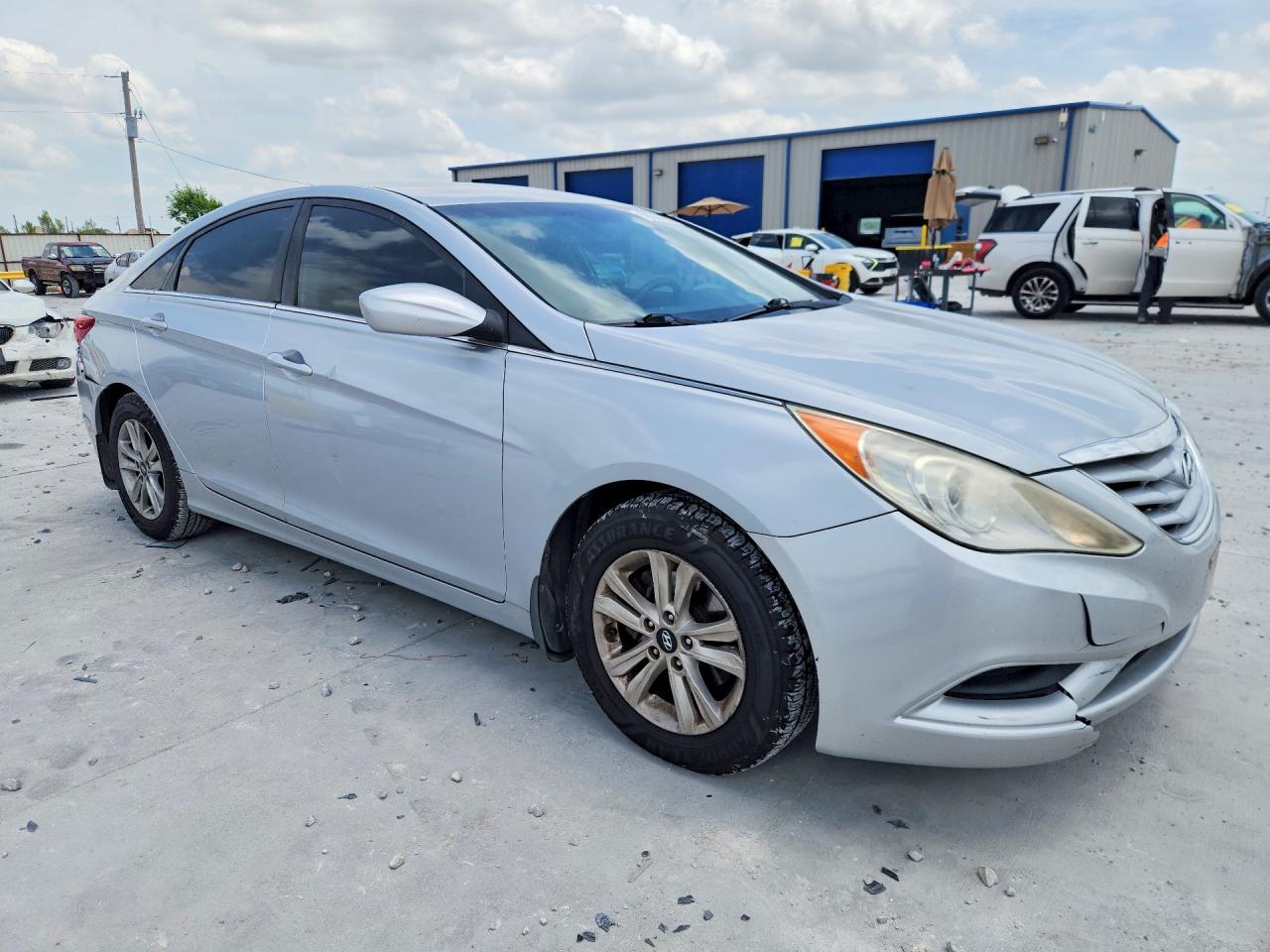 2012 Hyundai Sonata Gls Silver vin: 5NPEB4AC1CH467810