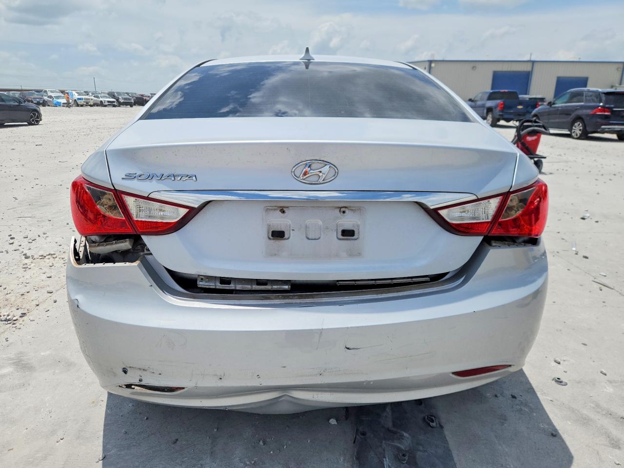 2012 Hyundai Sonata Gls Silver vin: 5NPEB4AC1CH467810