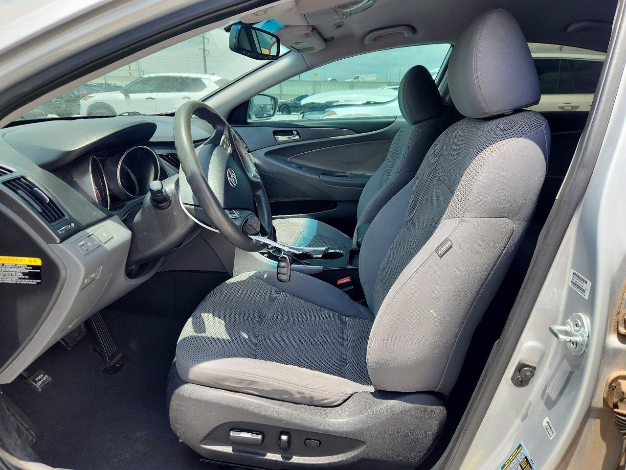 2012 Hyundai Sonata Gls Silver vin: 5NPEB4AC1CH467810