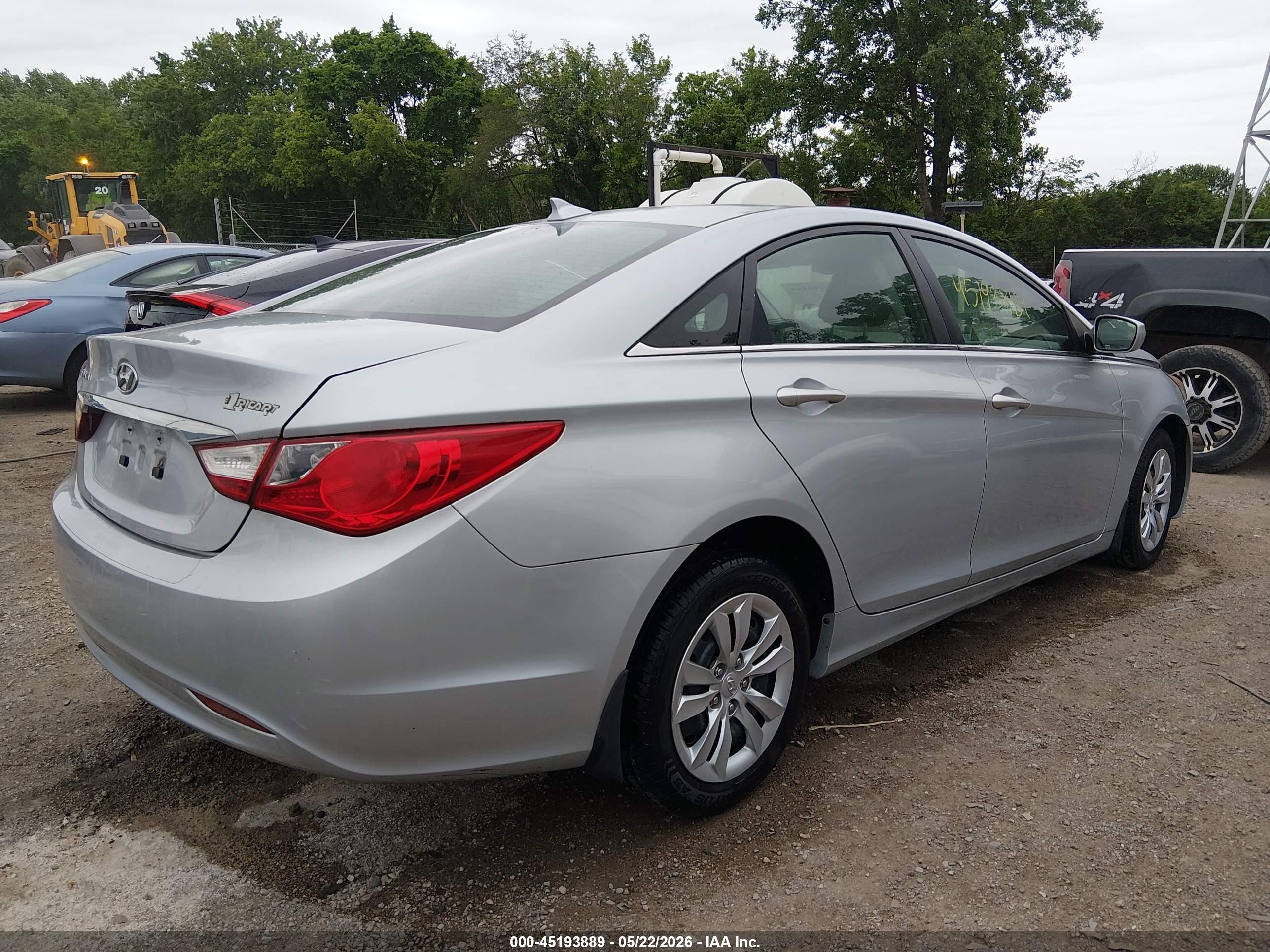 2012 Hyundai Sonata Gls Silver vin: 5NPEB4AC1CH467998