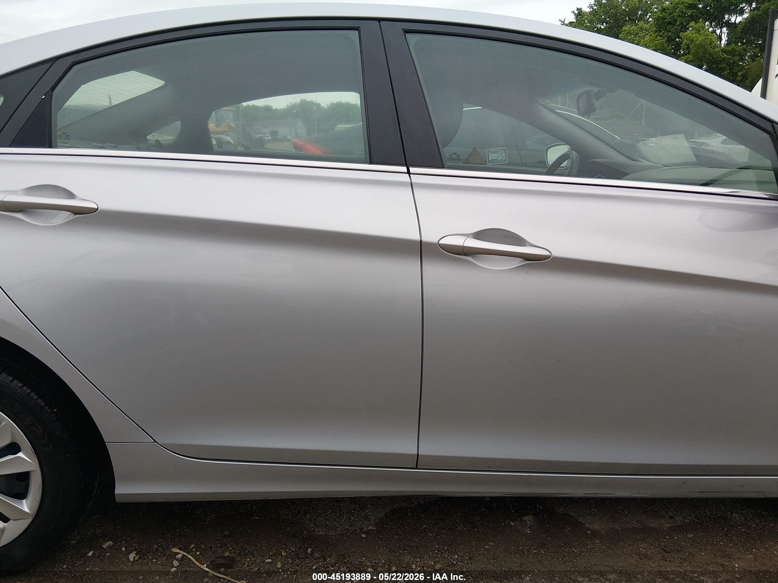 2012 Hyundai Sonata Gls Silver vin: 5NPEB4AC1CH467998