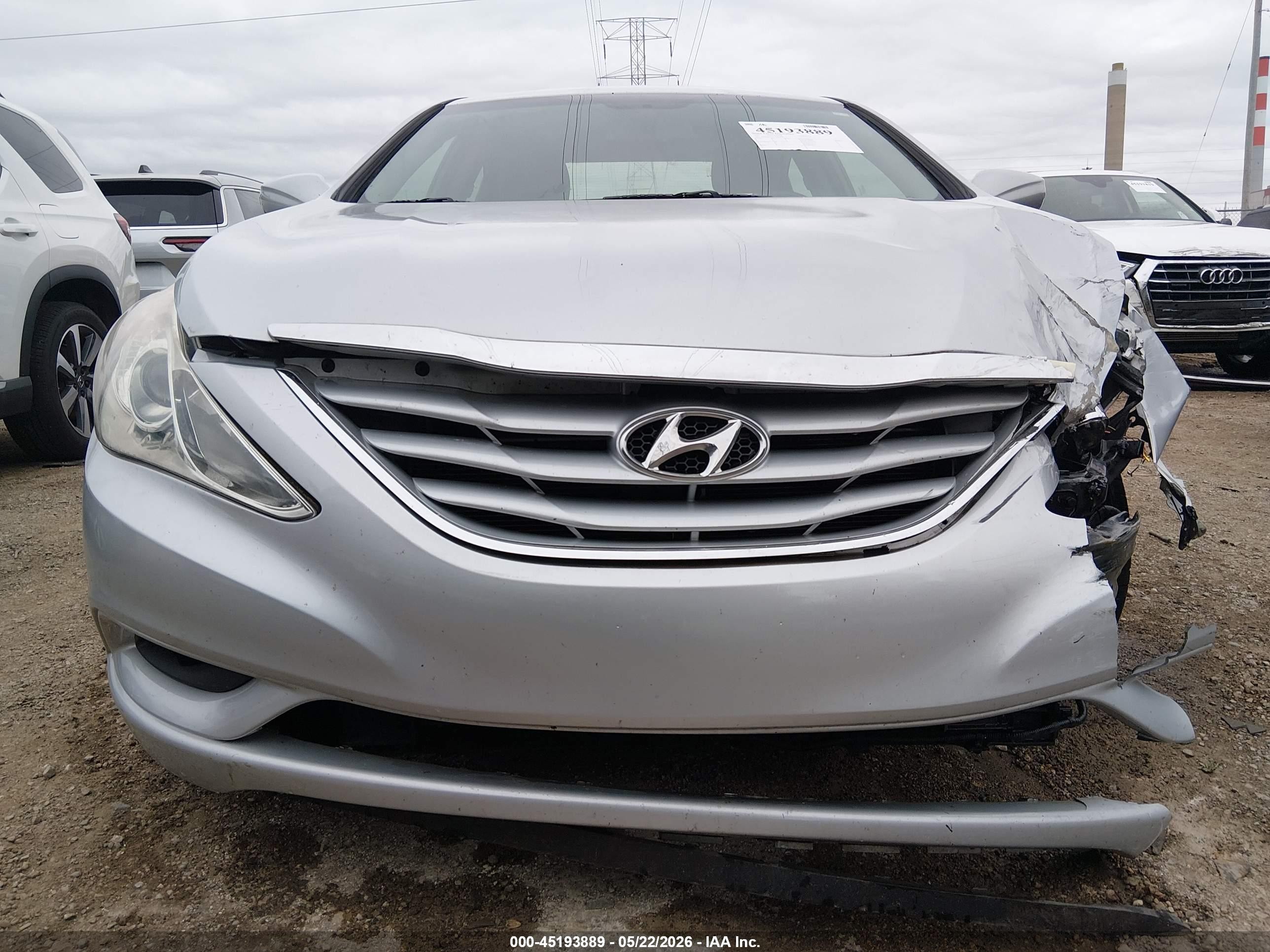 2012 Hyundai Sonata Gls Silver vin: 5NPEB4AC1CH467998