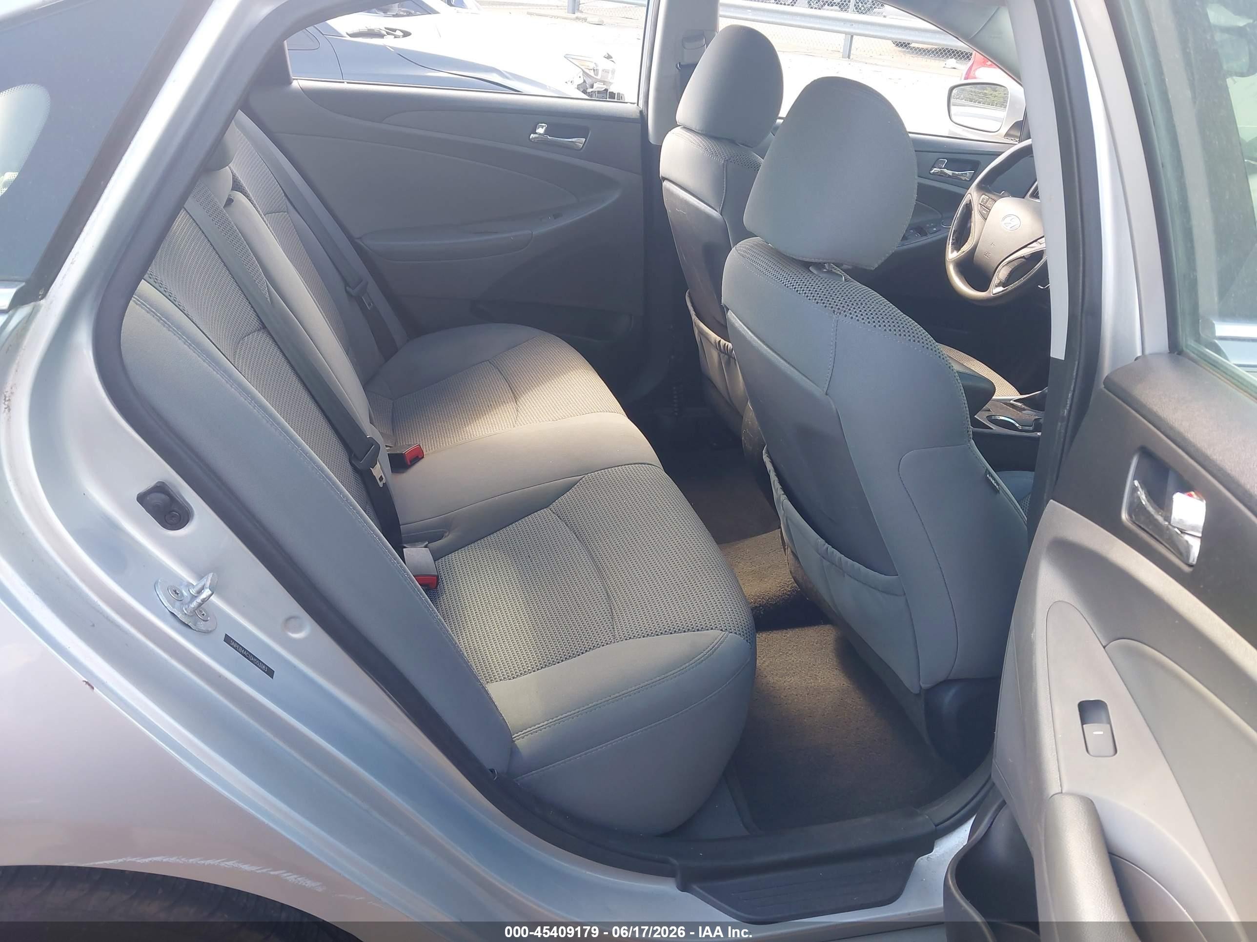 2013 Hyundai Sonata Gls Silver vin: 5NPEB4AC1DH553183