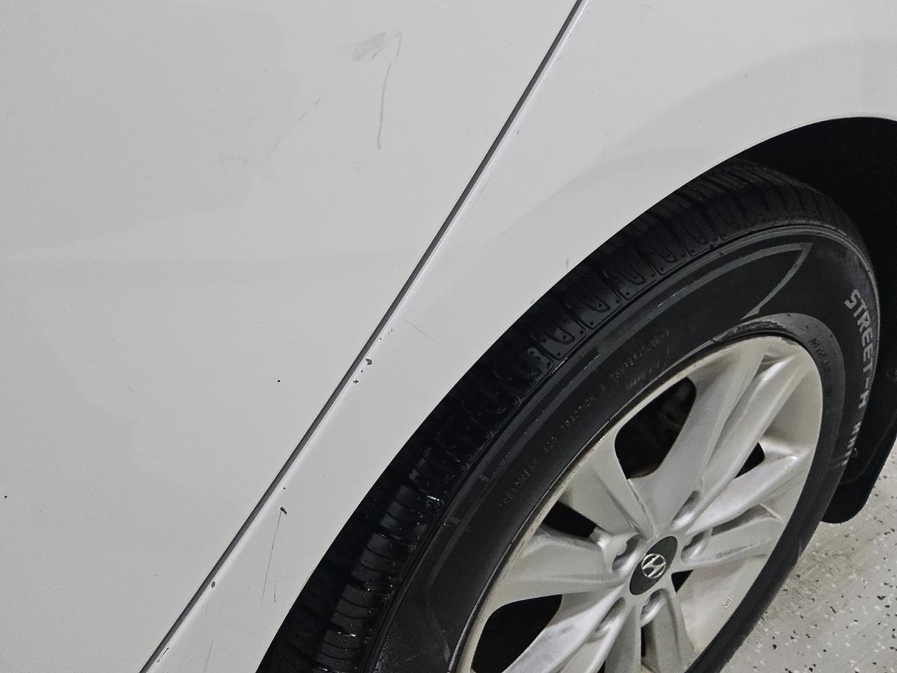 2013 Hyundai Sonata Gls White vin: 5NPEB4AC1DH598964 Damage: Left Qtr Panel, Chipped, 6