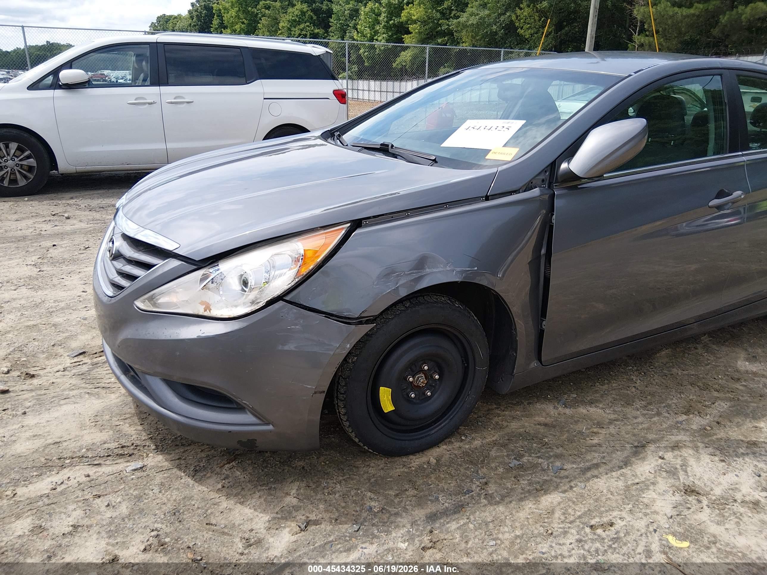 2013 Hyundai Sonata Gls Gray vin: 5NPEB4AC1DH658452