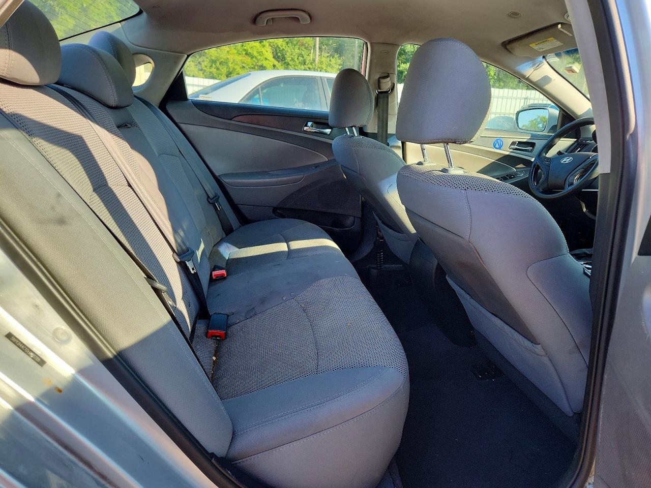 2013 Hyundai Sonata Gls Silver vin: 5NPEB4AC1DH680788
