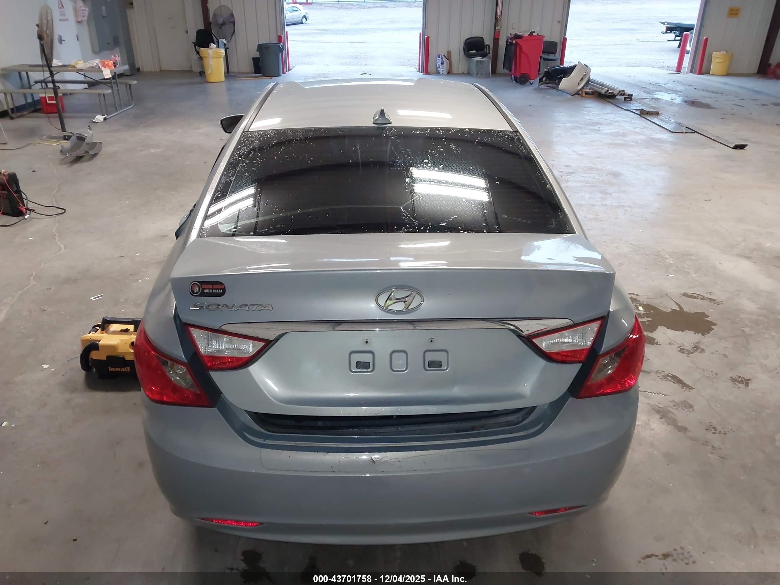 2013 Hyundai Sonata Gls Серебряный vin: 5NPEB4AC1DH693010