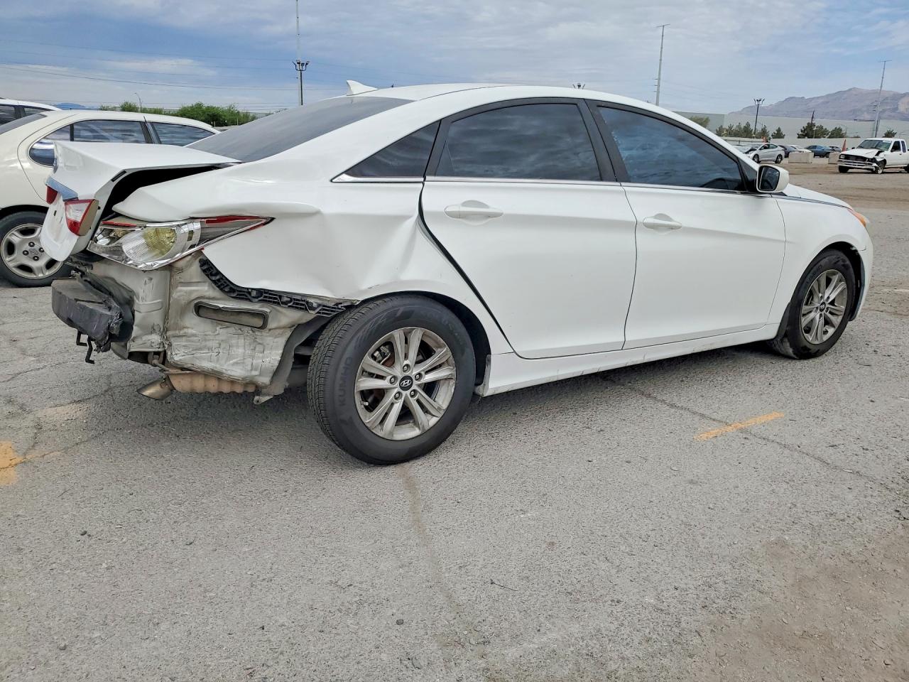 2013 Hyundai Sonata Gls White vin: 5NPEB4AC1DH694142