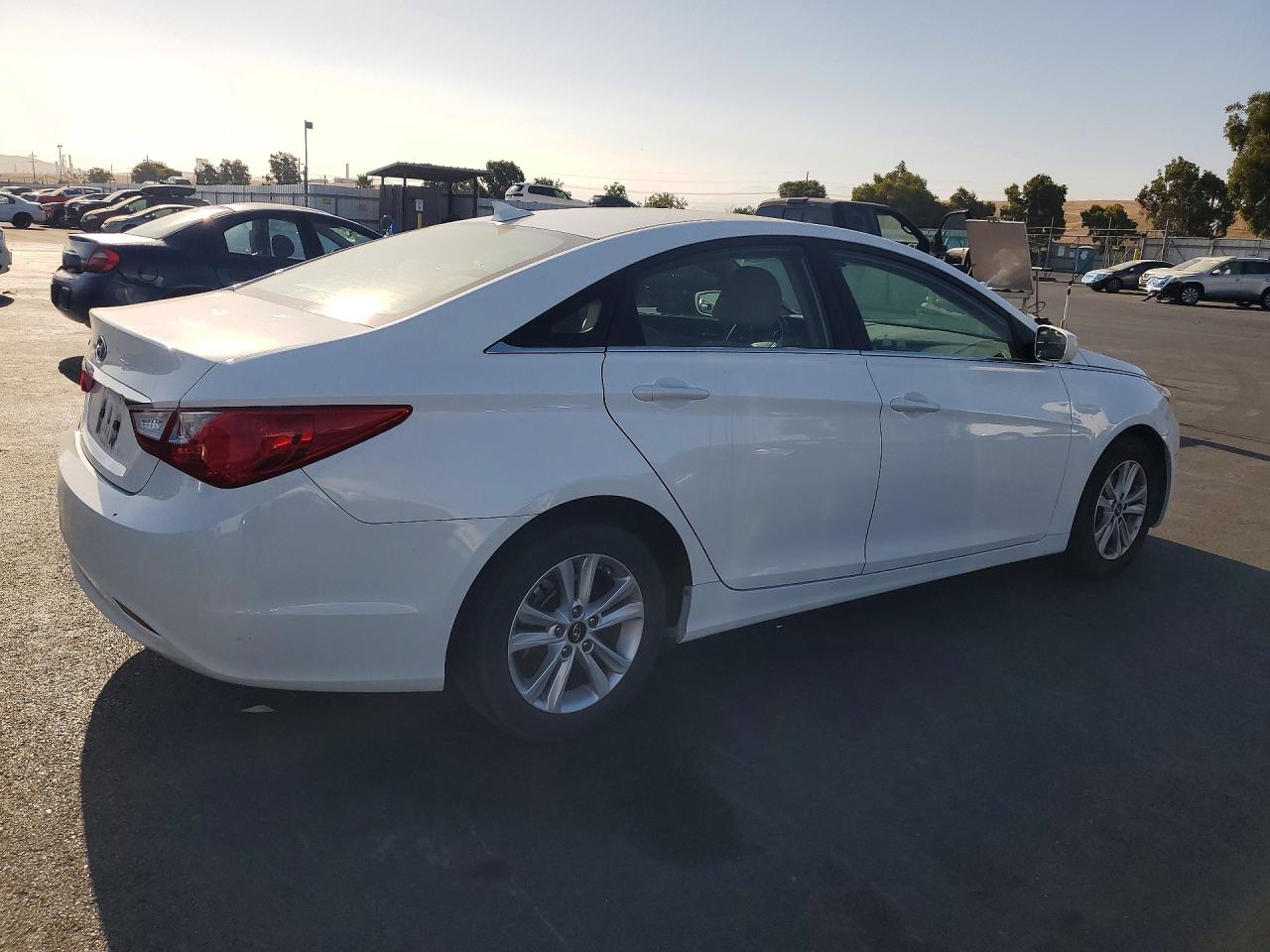 2013 Hyundai Sonata Gls White vin: 5NPEB4AC1DH710016