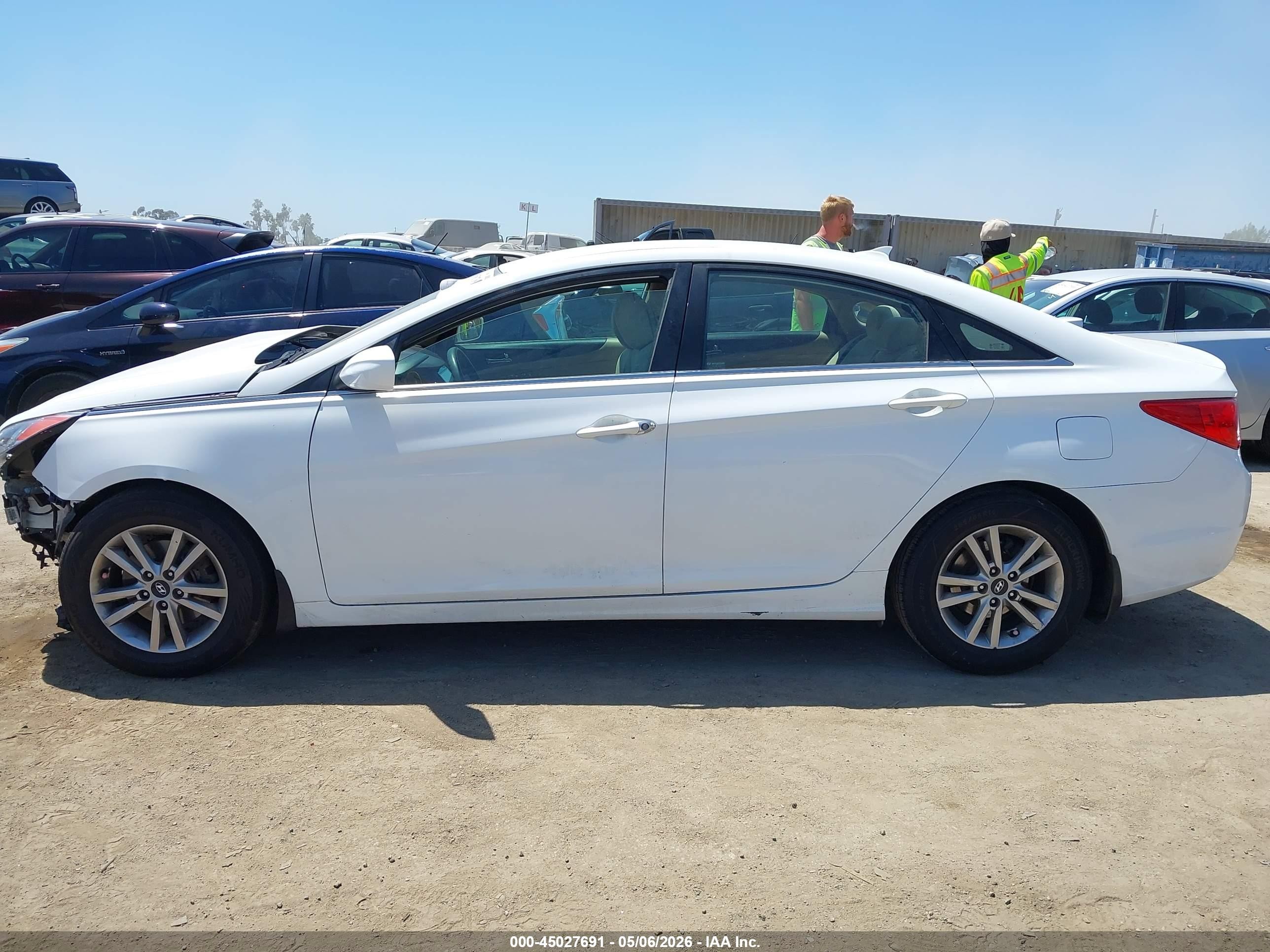 2013 Hyundai Sonata Gls Белый vin: 5NPEB4AC1DH738429