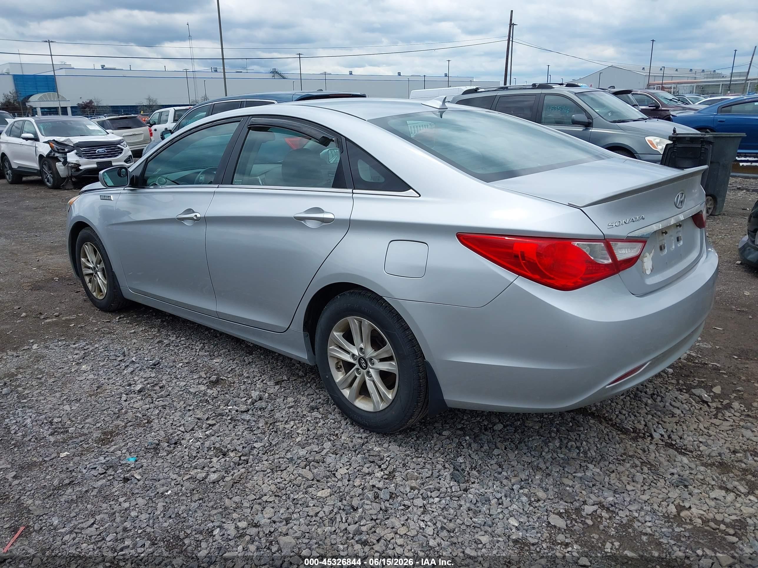 2013 Hyundai Sonata Gls Серебряный vin: 5NPEB4AC1DH762505