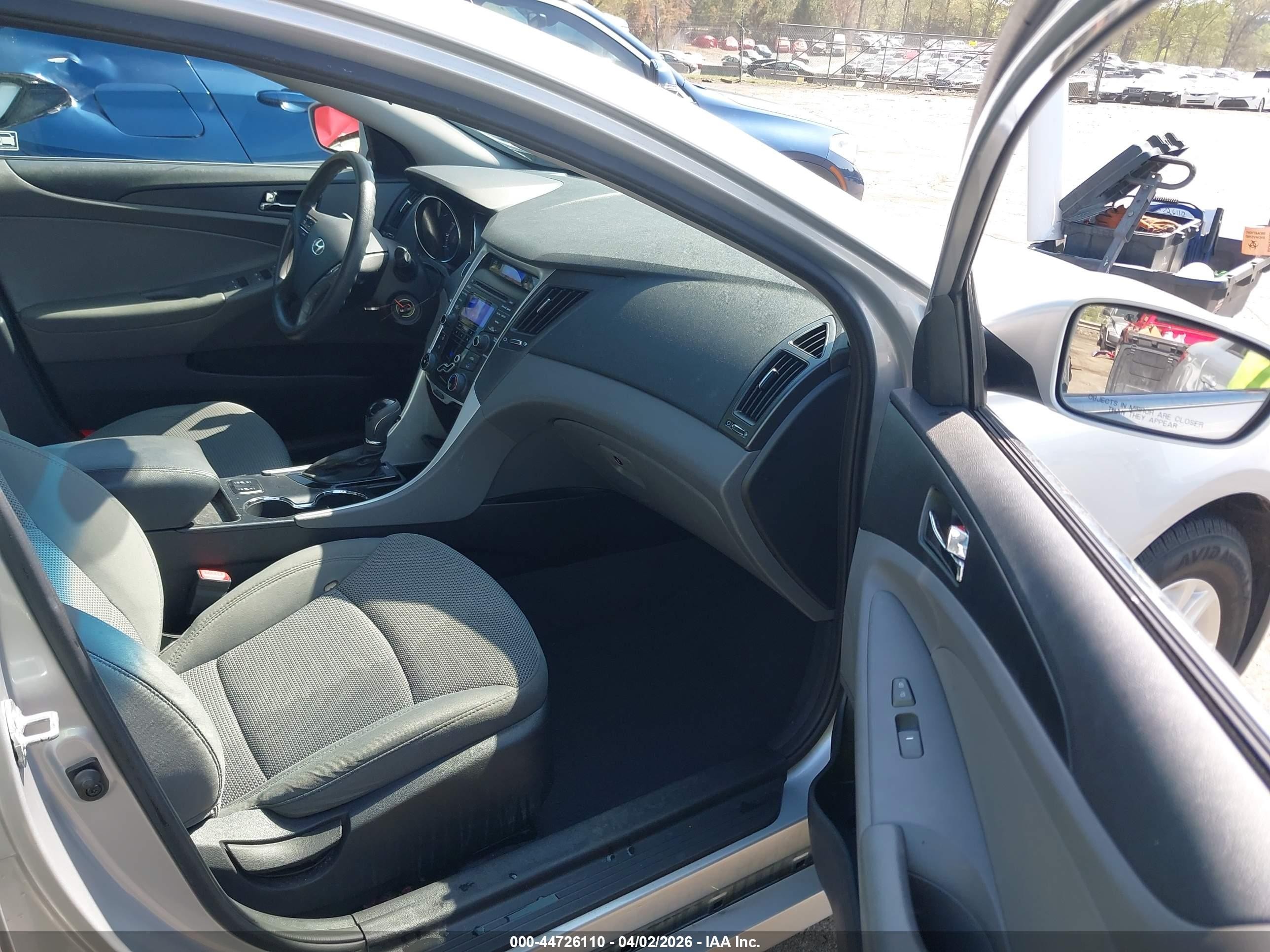 2013 Hyundai Sonata Gls Silver vin: 5NPEB4AC1DH803943