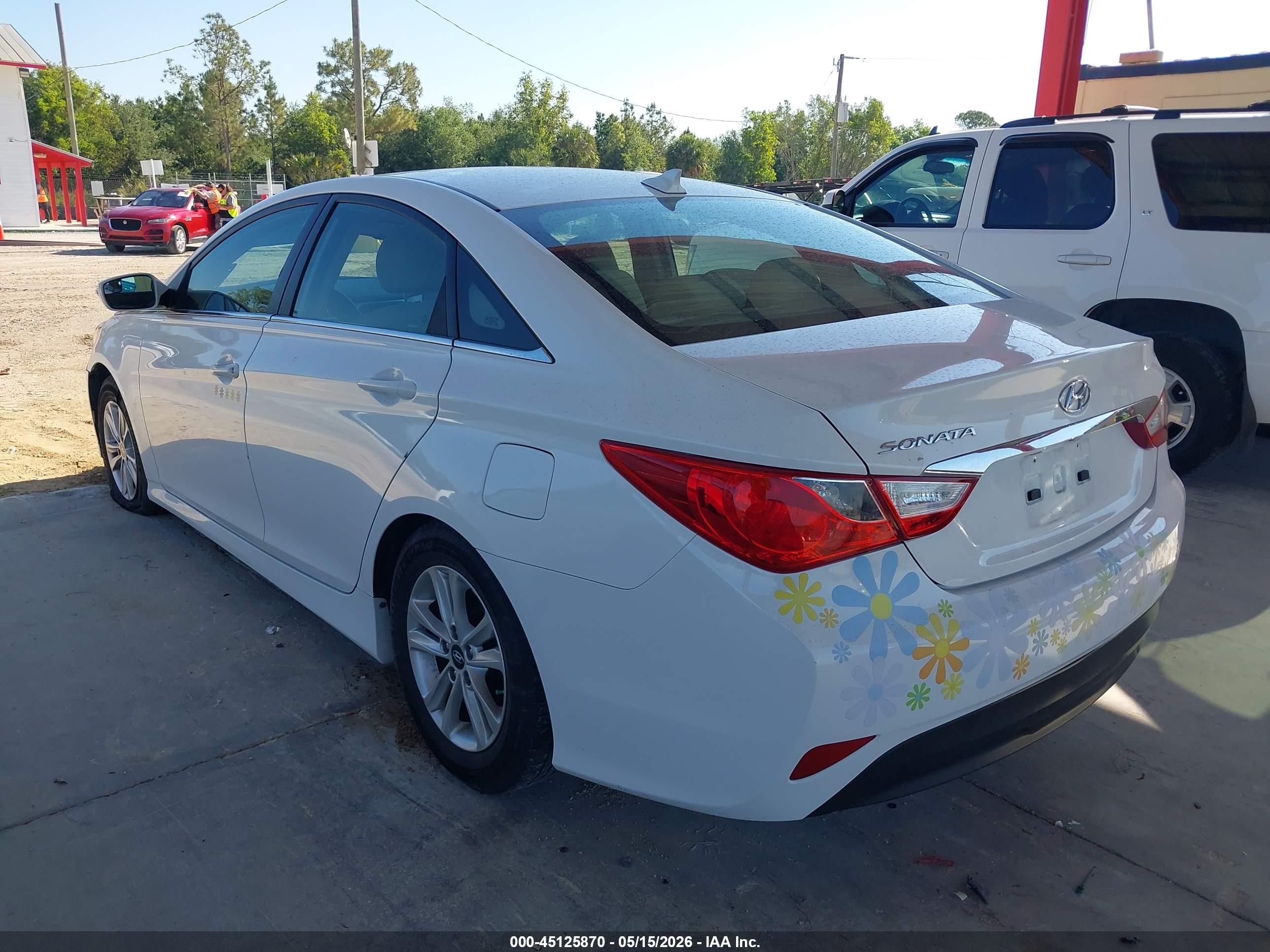2014 Hyundai Sonata Gls White vin: 5NPEB4AC1EH859043