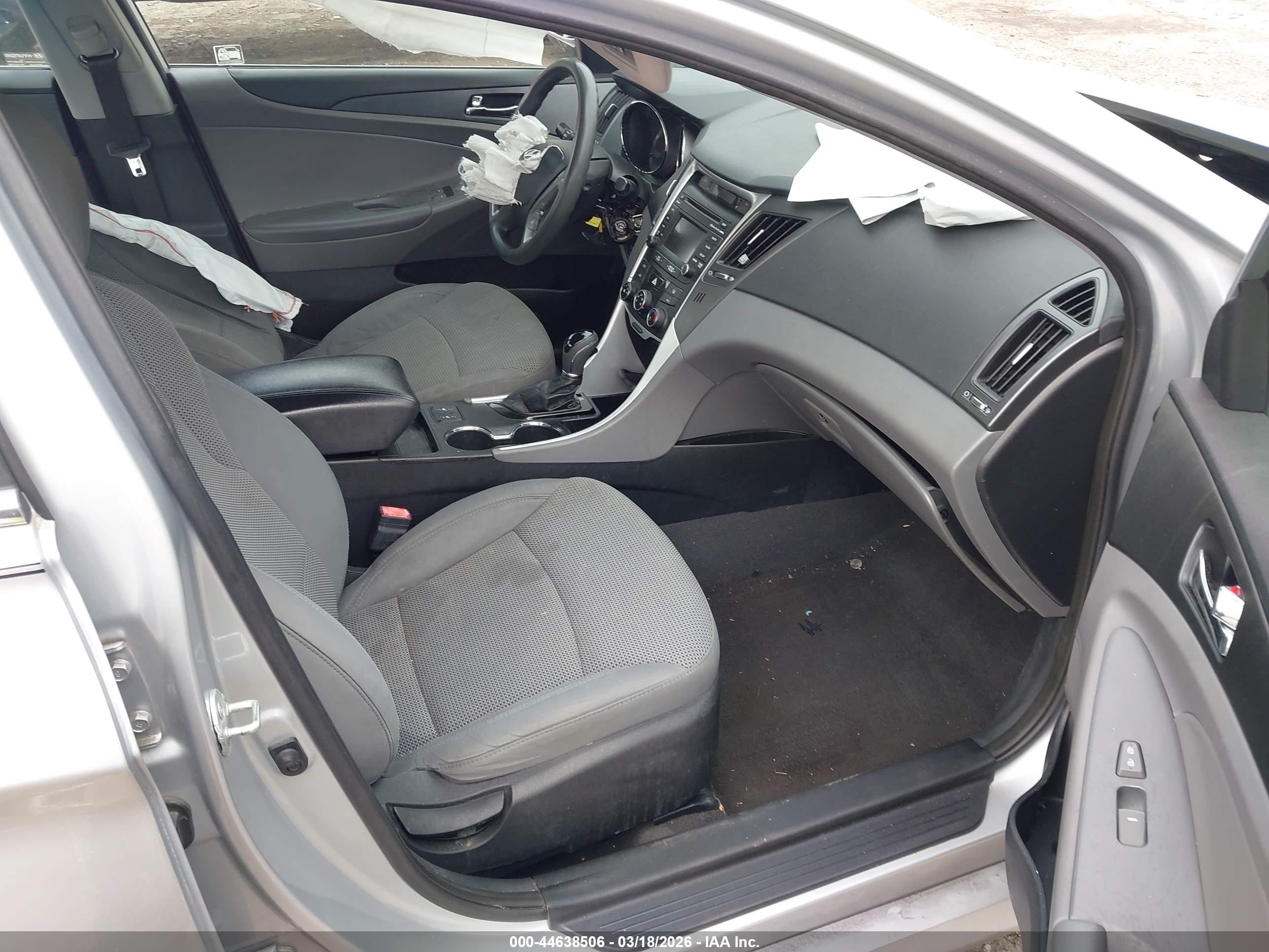 2014 Hyundai Sonata Gls Серый vin: 5NPEB4AC1EH861388