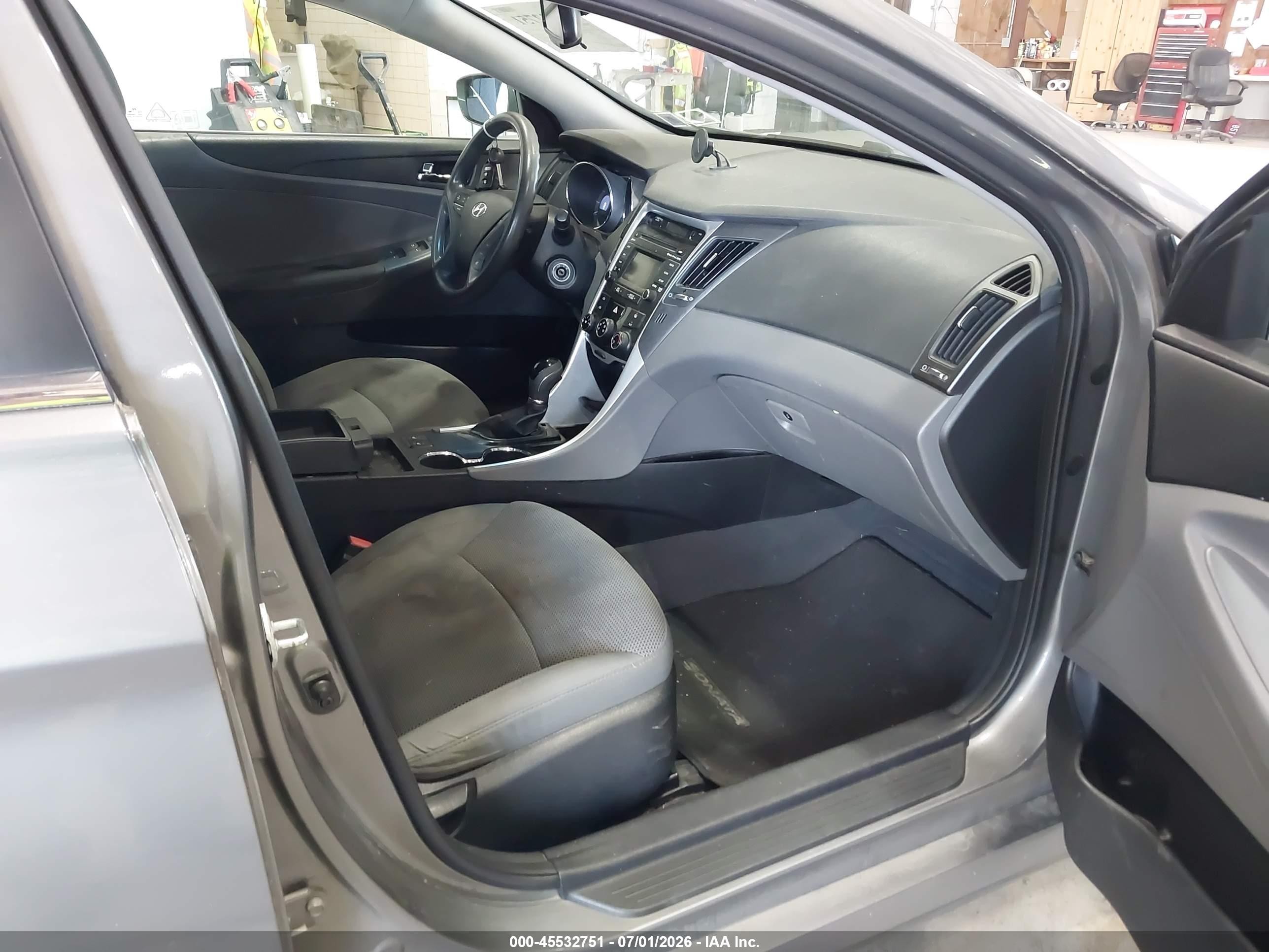 2014 Hyundai Sonata Gls Gray vin: 5NPEB4AC1EH872519