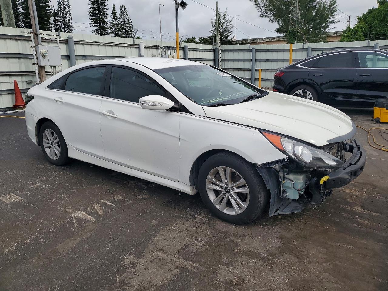 2014 Hyundai Sonata Gls White vin: 5NPEB4AC1EH898294