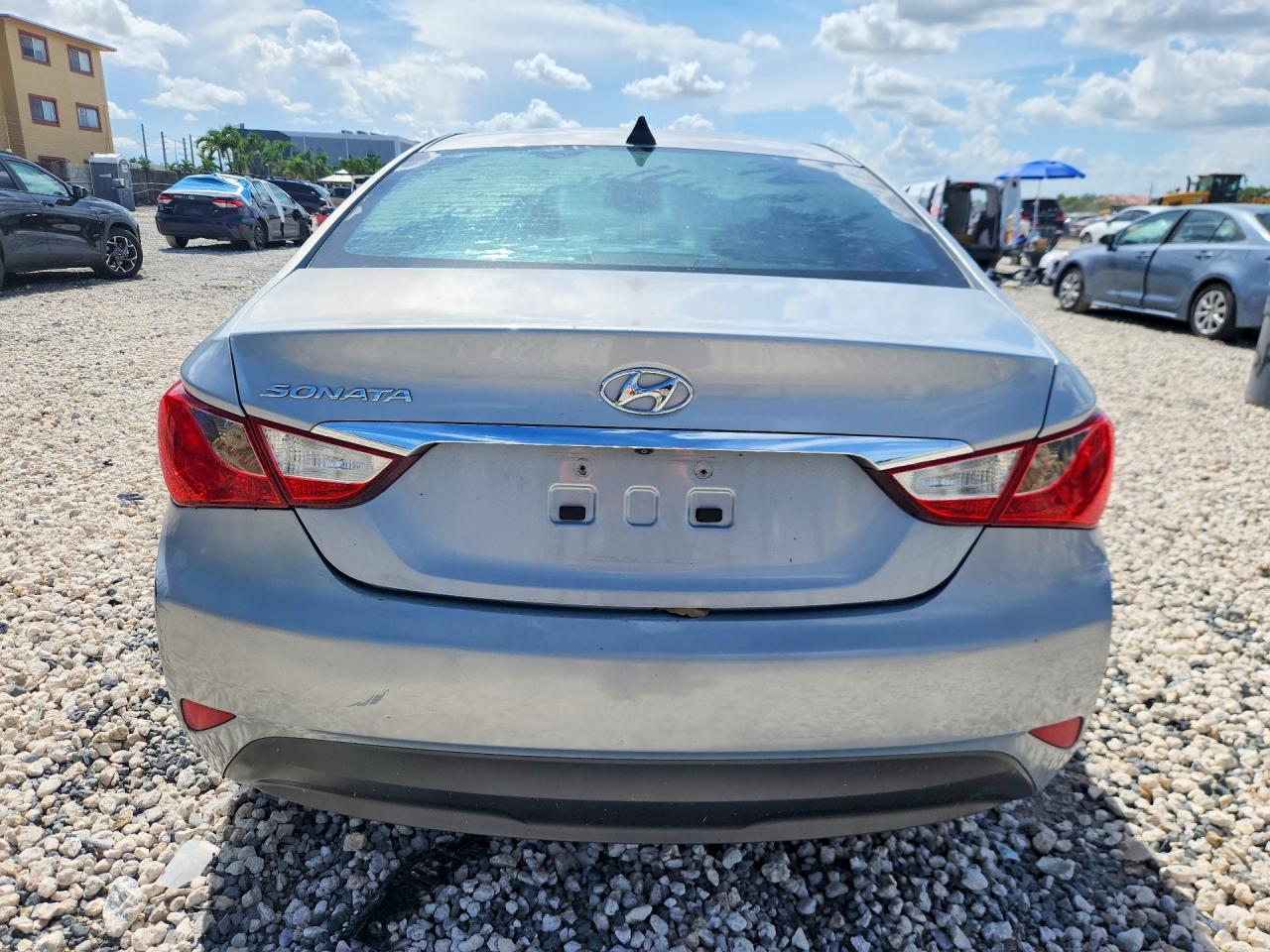 2014 Hyundai Sonata Silver vin: 5NPEB4AC1EH921623