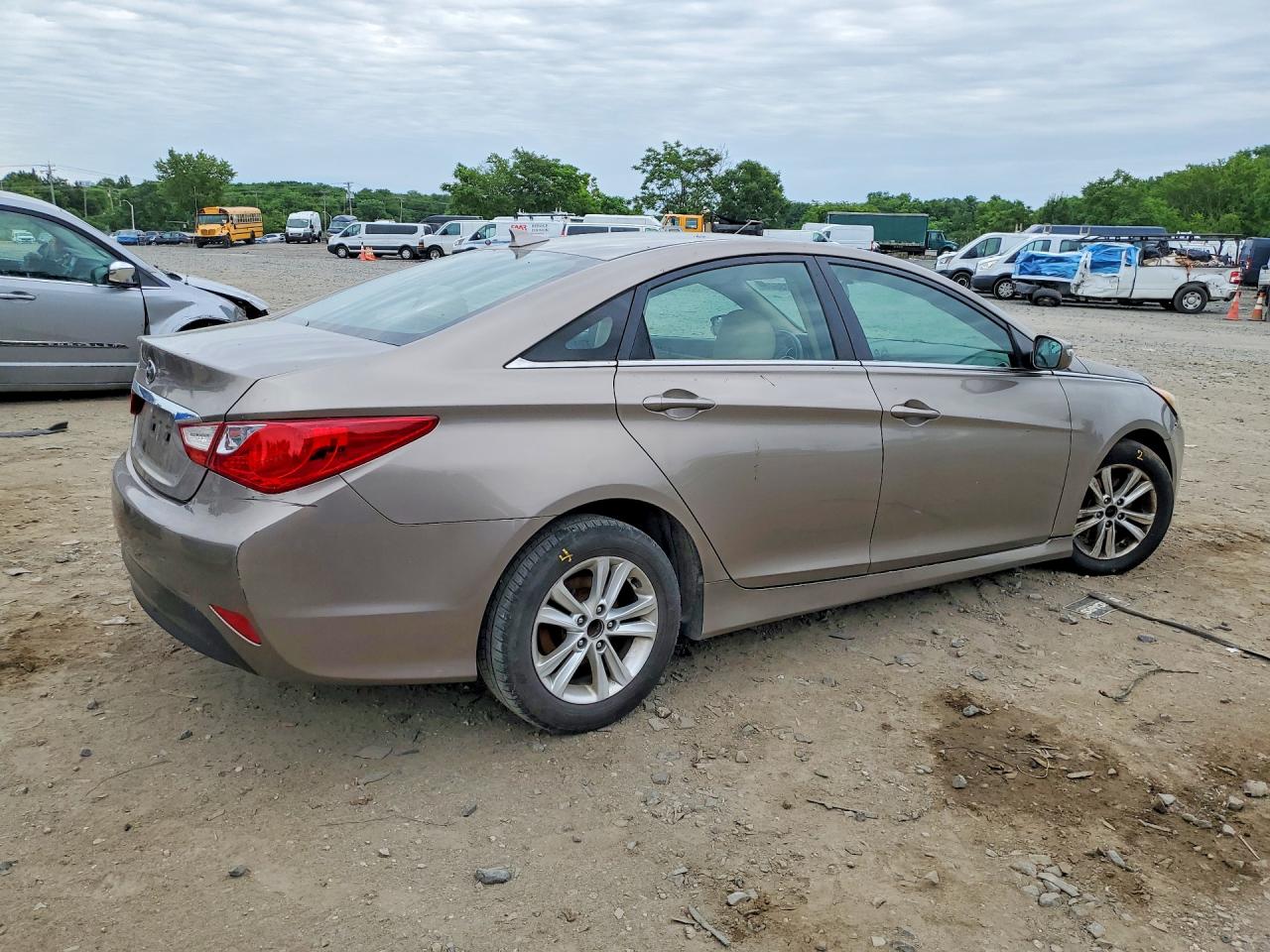 2014 Hyundai Sonata Gls Tan vin: 5NPEB4AC1EH921895