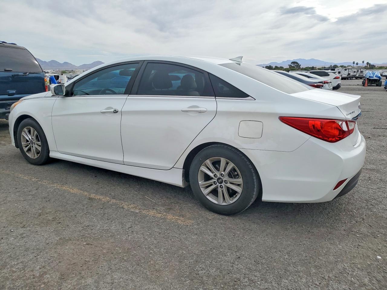 2014 Hyundai Sonata Gls Белый vin: 5NPEB4AC1EH924196