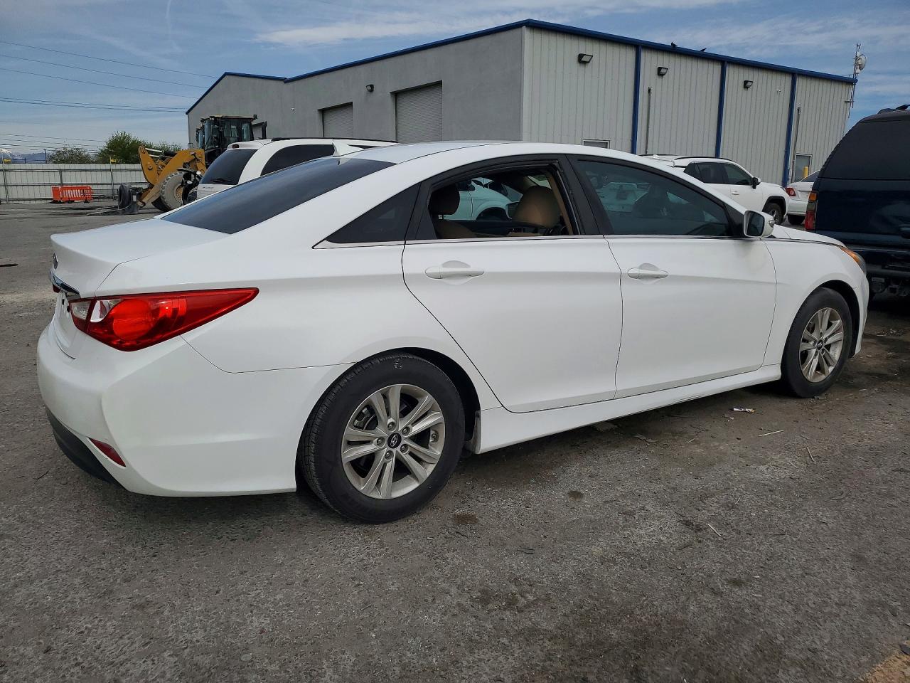 2014 Hyundai Sonata Gls Белый vin: 5NPEB4AC1EH924196
