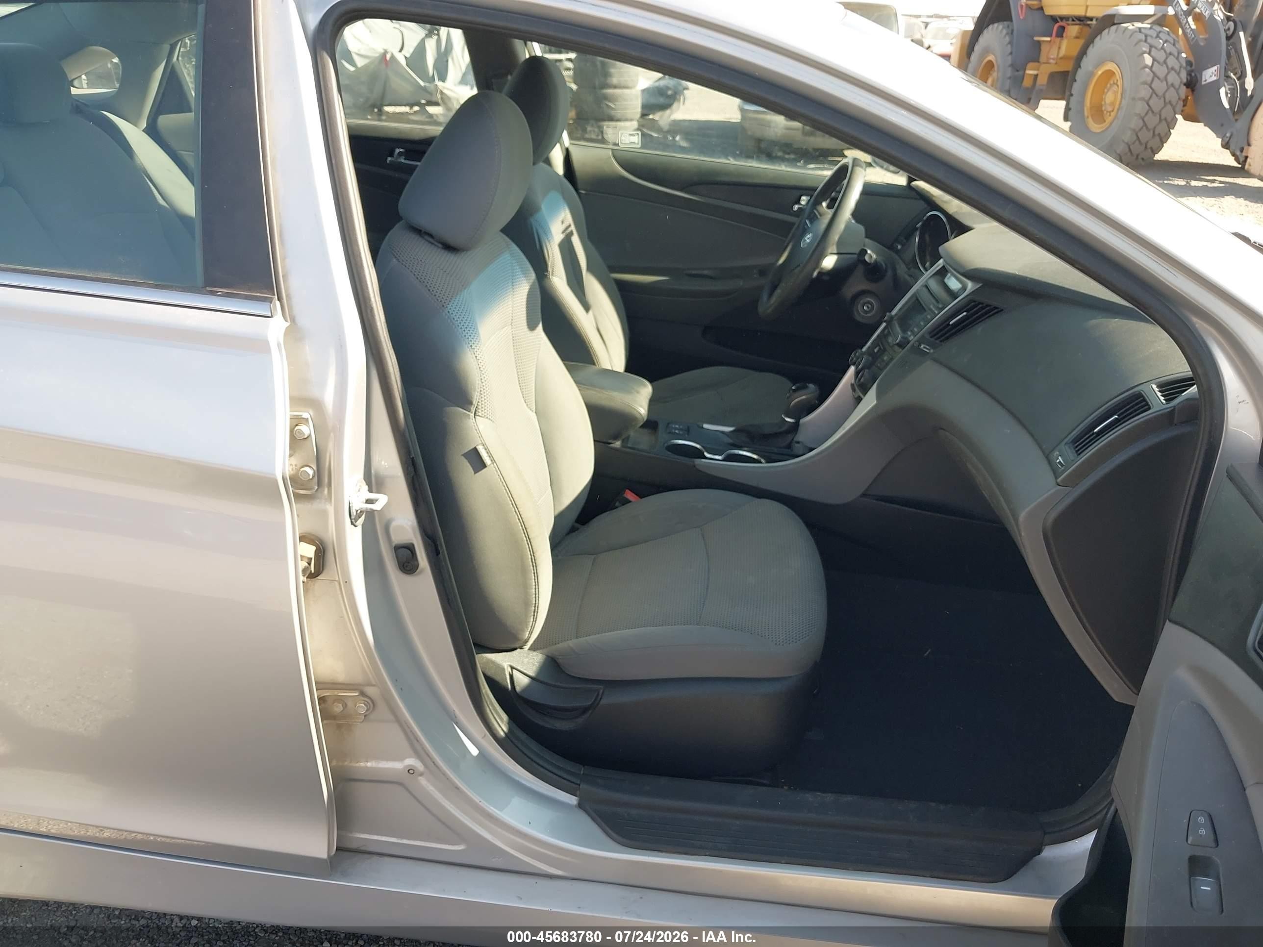 2014 Hyundai Sonata Gls Silver vin: 5NPEB4AC1EH935022