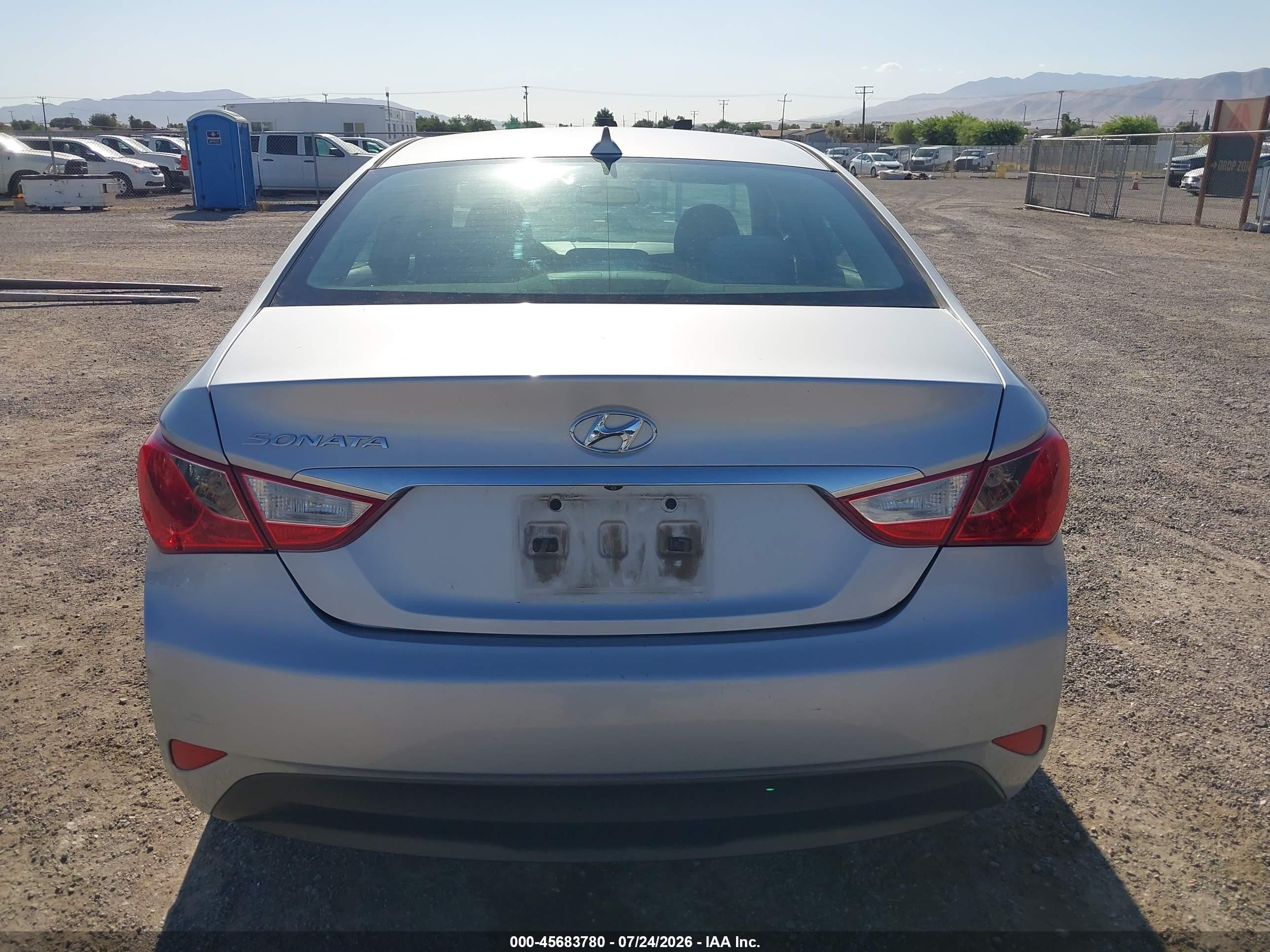 2014 Hyundai Sonata Gls Silver vin: 5NPEB4AC1EH935022