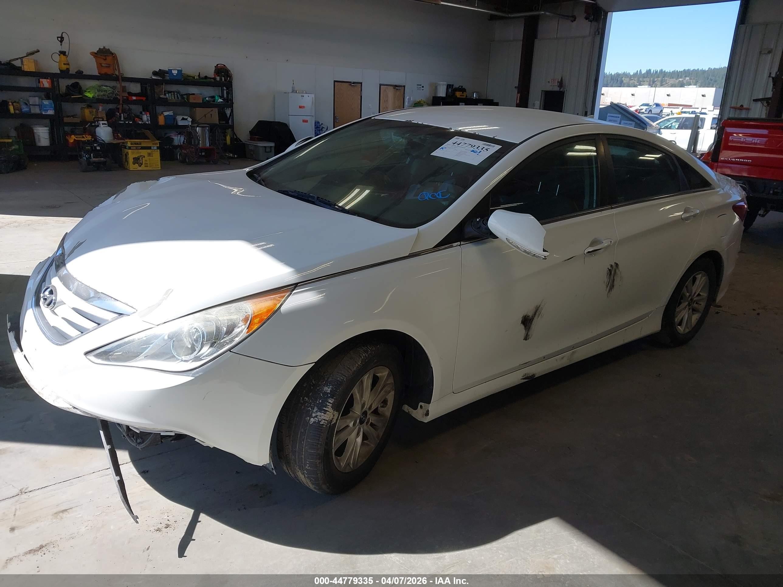 2014 Hyundai Sonata Gls Белый vin: 5NPEB4AC1EH935733