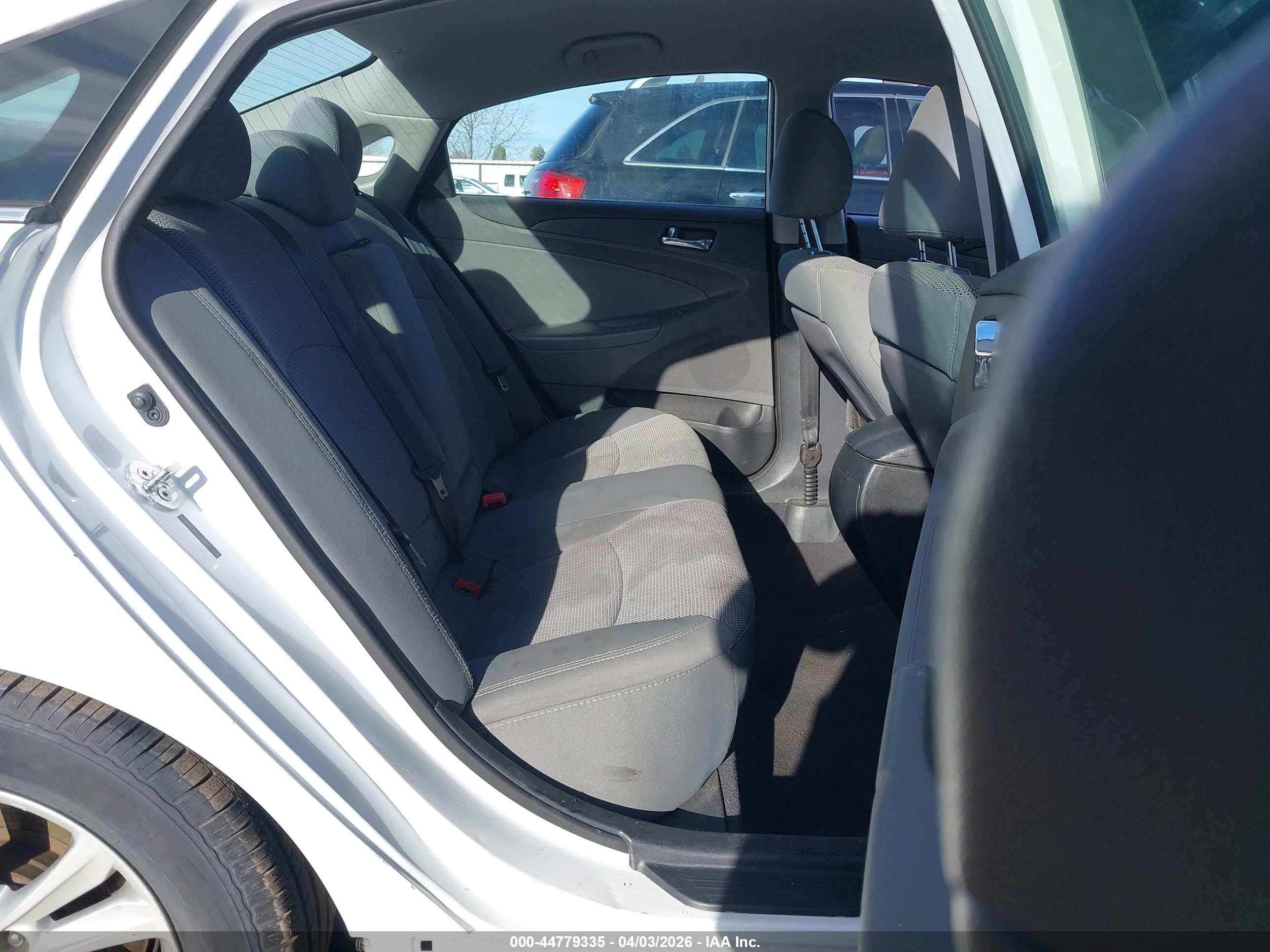 2014 Hyundai Sonata Gls Белый vin: 5NPEB4AC1EH935733