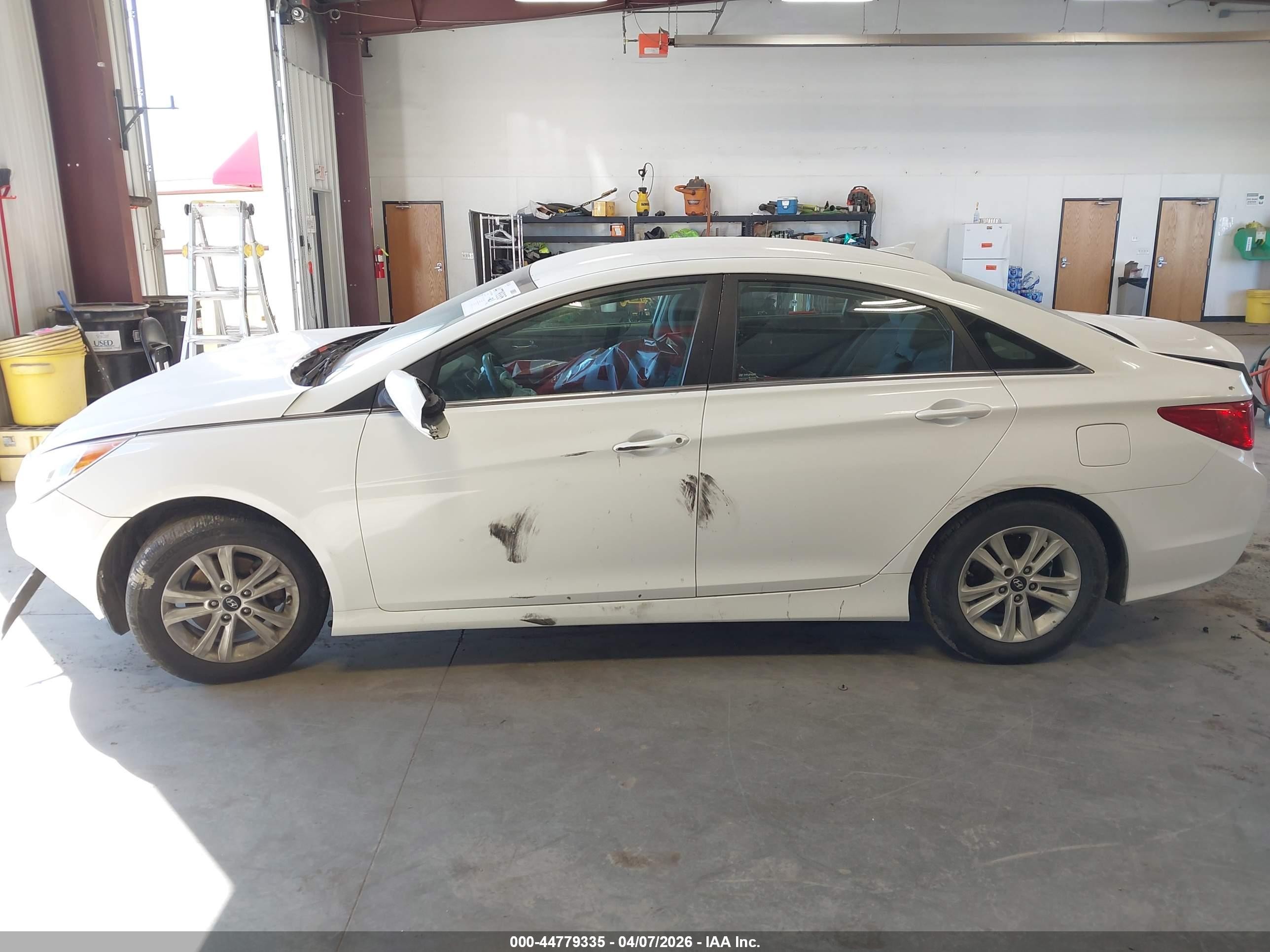2014 Hyundai Sonata Gls Белый vin: 5NPEB4AC1EH935733