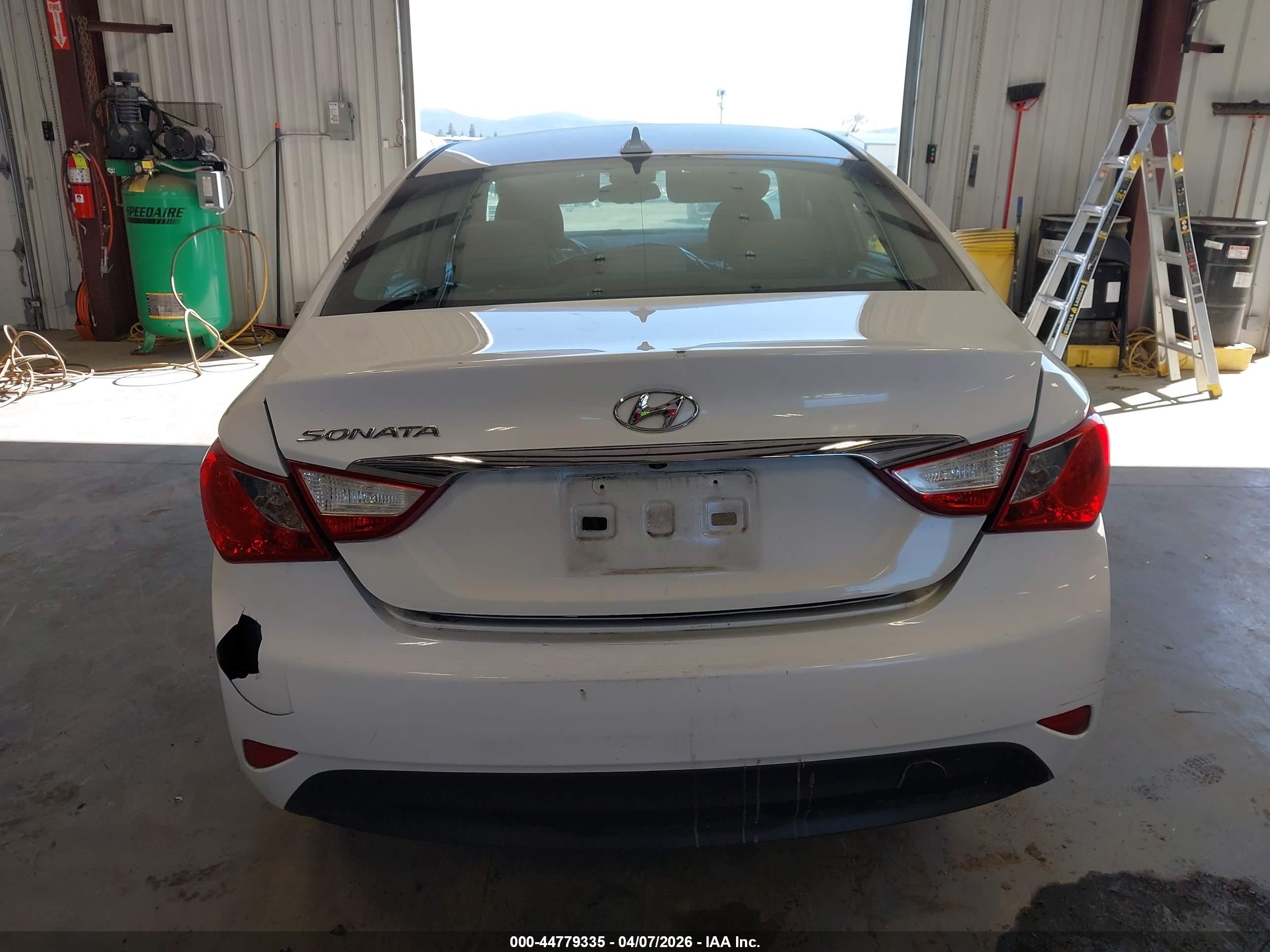 2014 Hyundai Sonata Gls Белый vin: 5NPEB4AC1EH935733