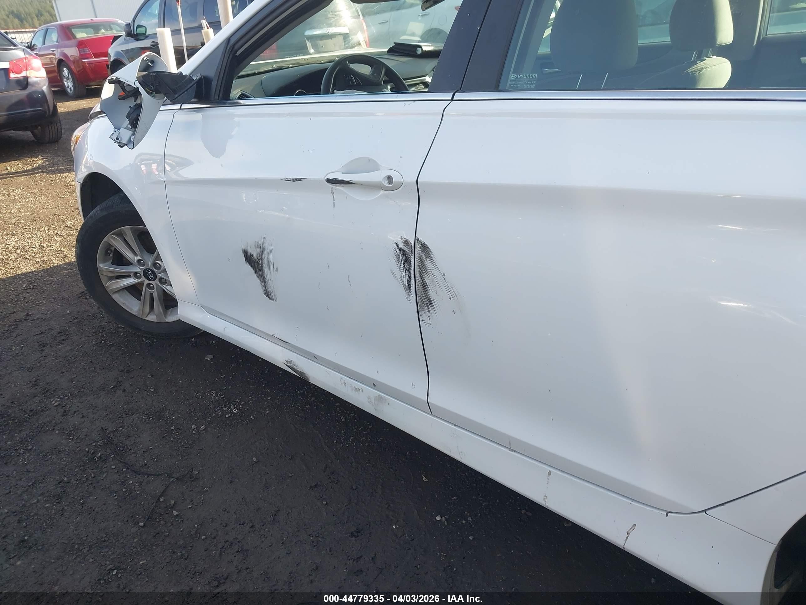 2014 Hyundai Sonata Gls Белый vin: 5NPEB4AC1EH935733