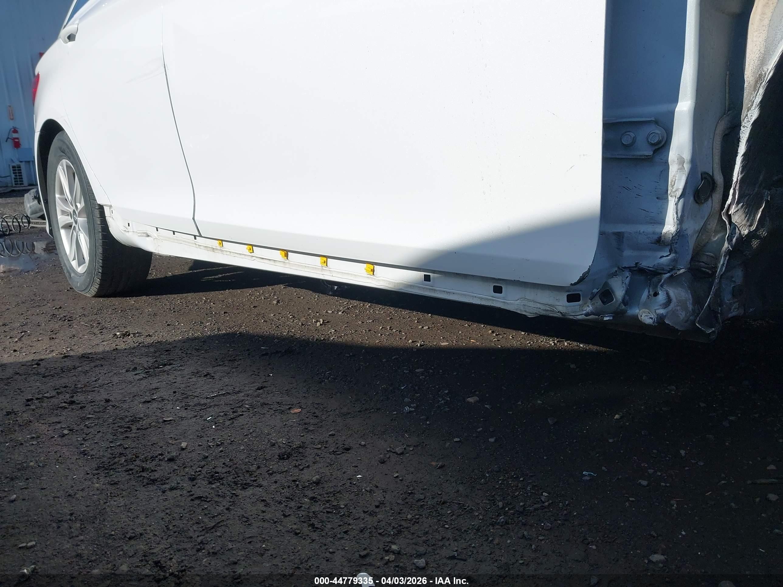 2014 Hyundai Sonata Gls Белый vin: 5NPEB4AC1EH935733