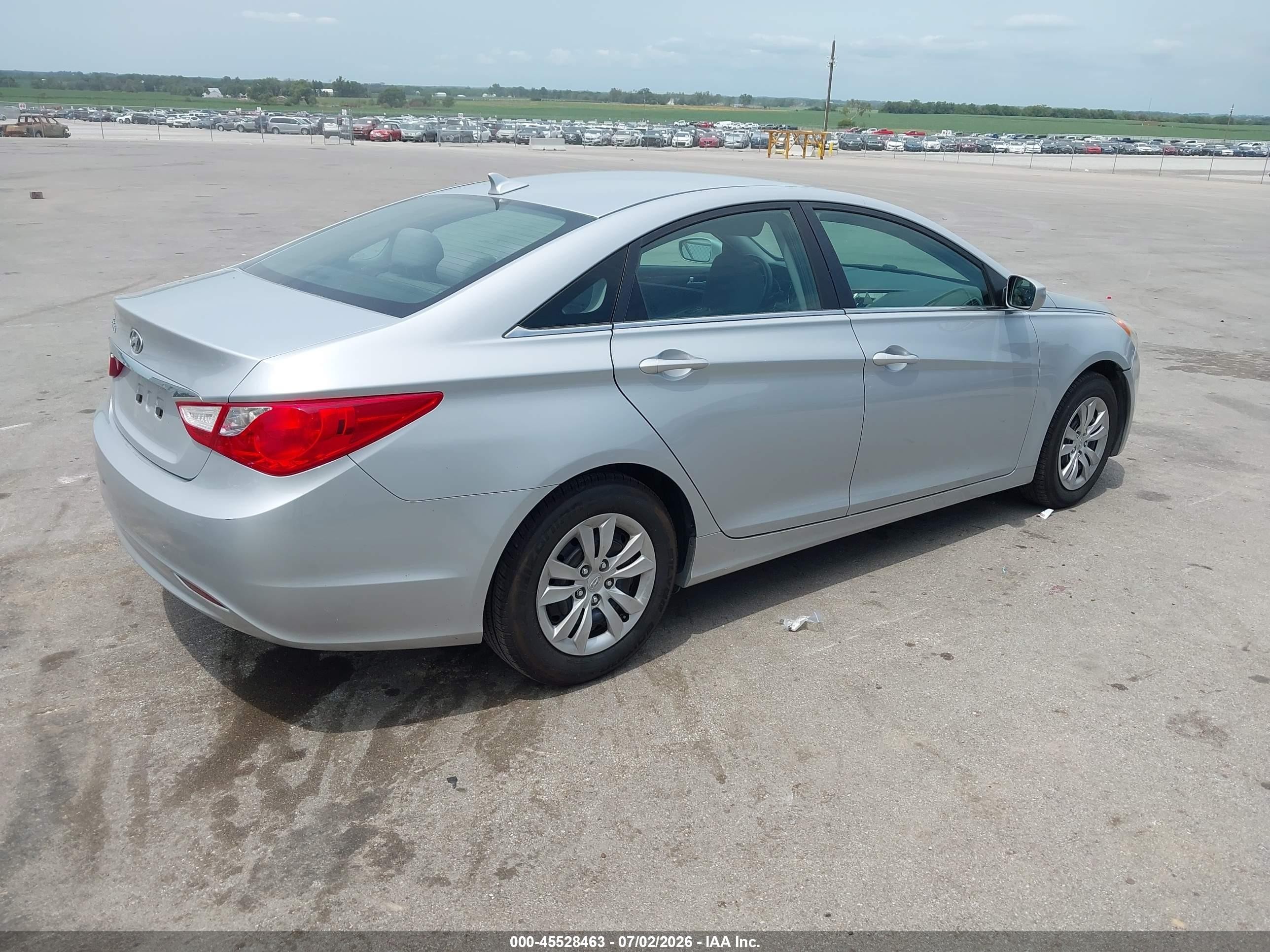 2011 Hyundai Sonata Gls Серебряный vin: 5NPEB4AC2BH010857